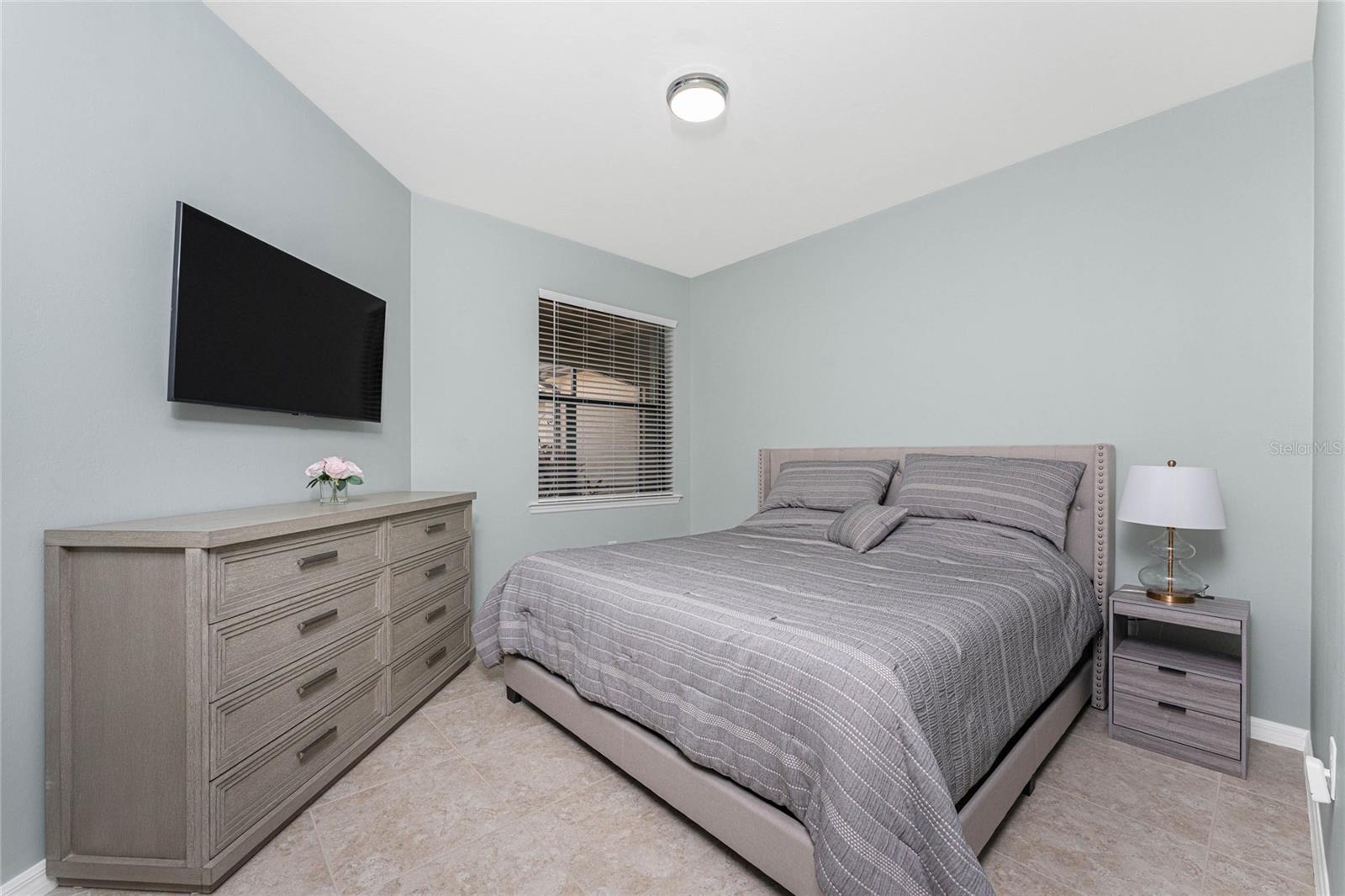 Image 21 of 66 For 13873 Alafaya Street