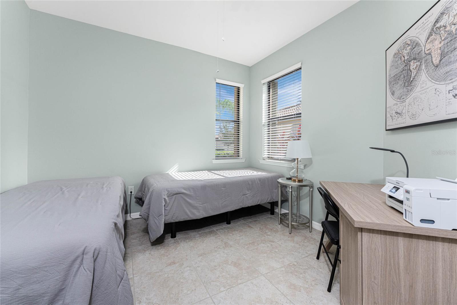 Image 23 of 66 For 13873 Alafaya Street