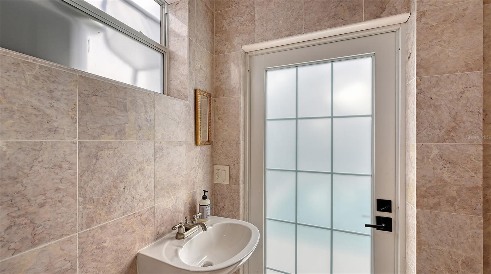 Image 36 of 84 For 608 Gardenia Drive