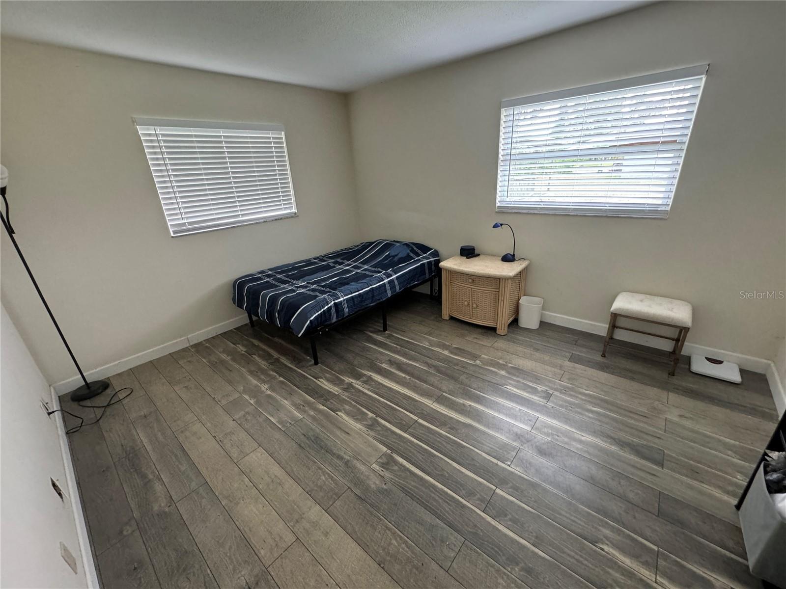 Image 9 of 11 For 20436 Mount Prospect Avenue