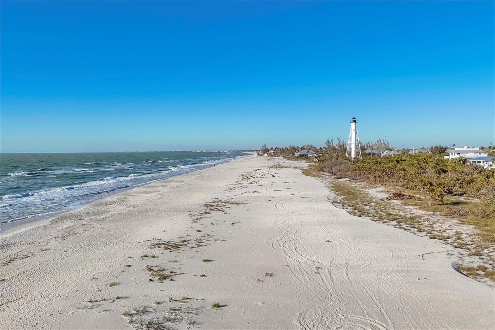Image 35 of 39 For 290 Gulf Boulevard 17