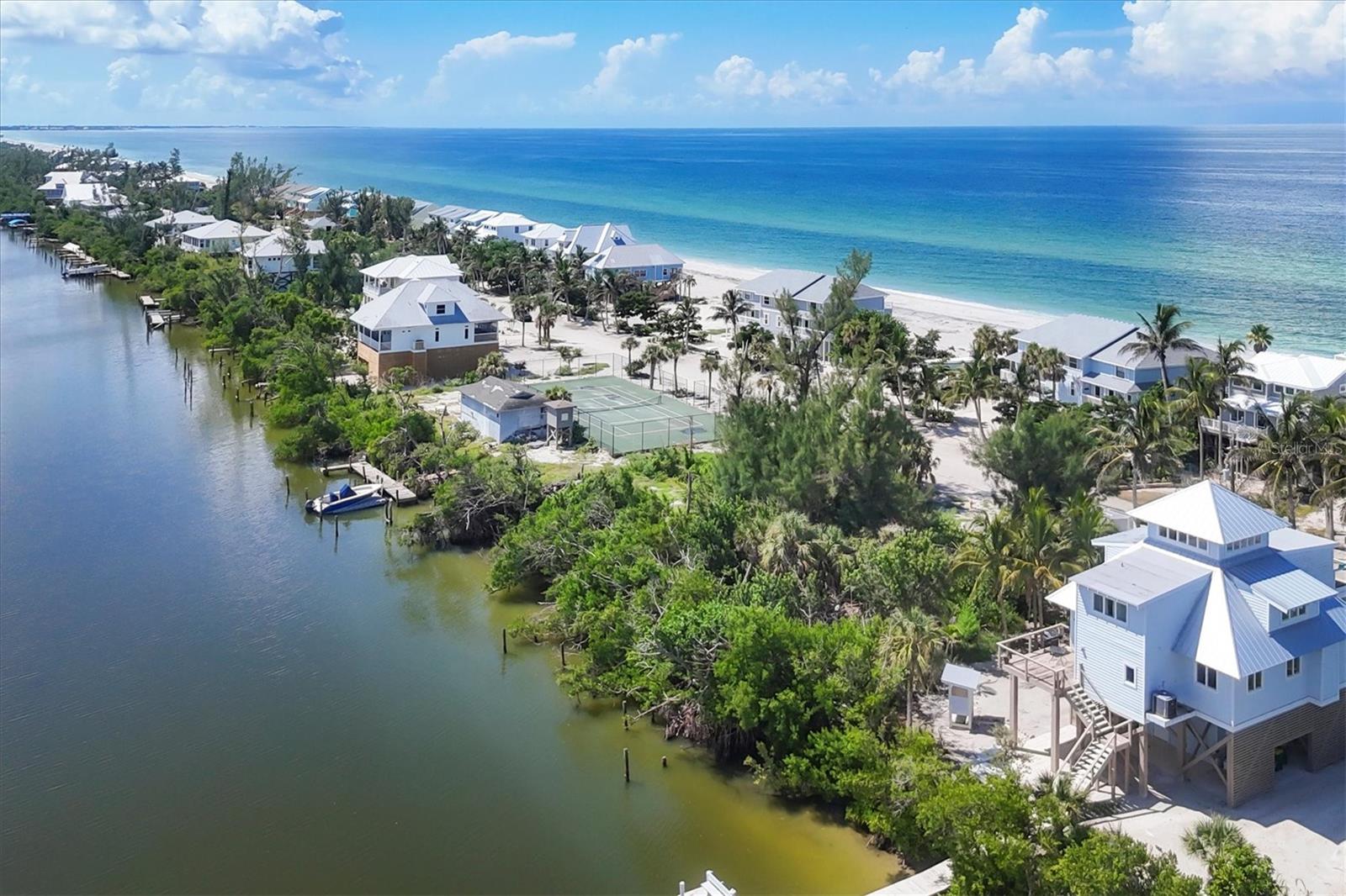 Image 16 of 17 For 208 Gulf Boulevard