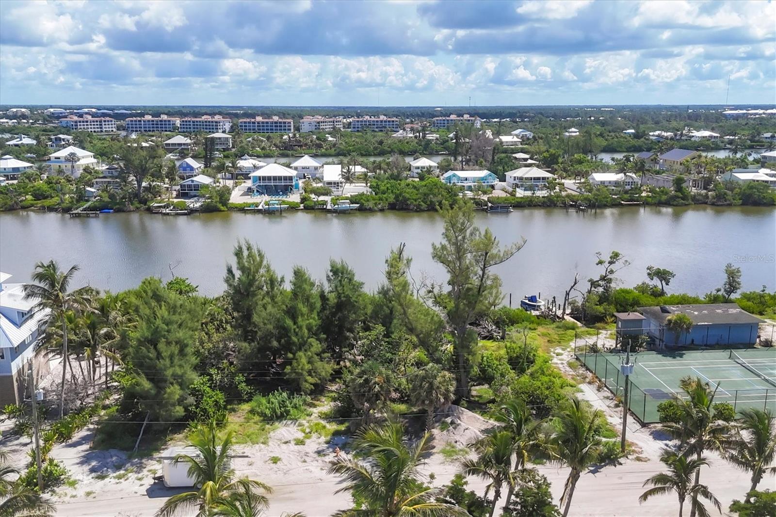 Image 6 of 17 For 208 Gulf Boulevard
