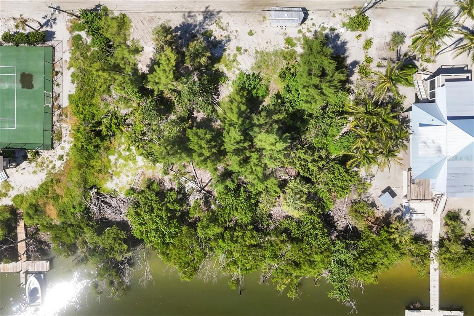 Image 7 of 17 For 208 Gulf Boulevard