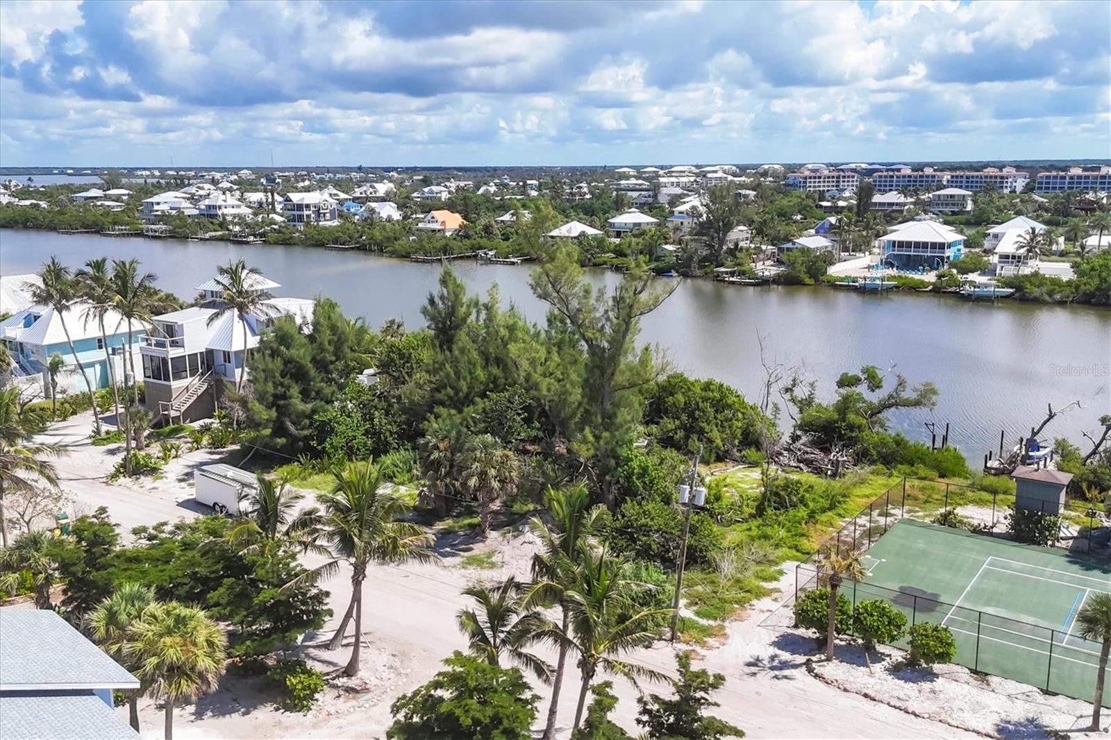 Image 9 of 17 For 208 Gulf Boulevard