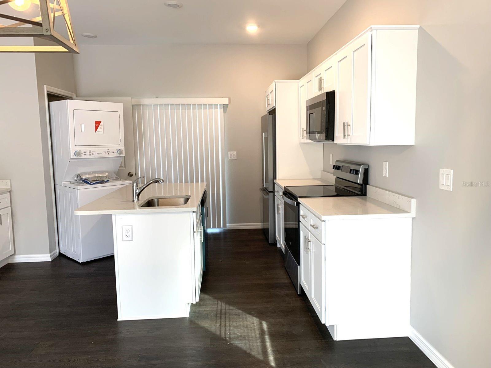 Image 5 of 11 For 10364 Kidron Avenue