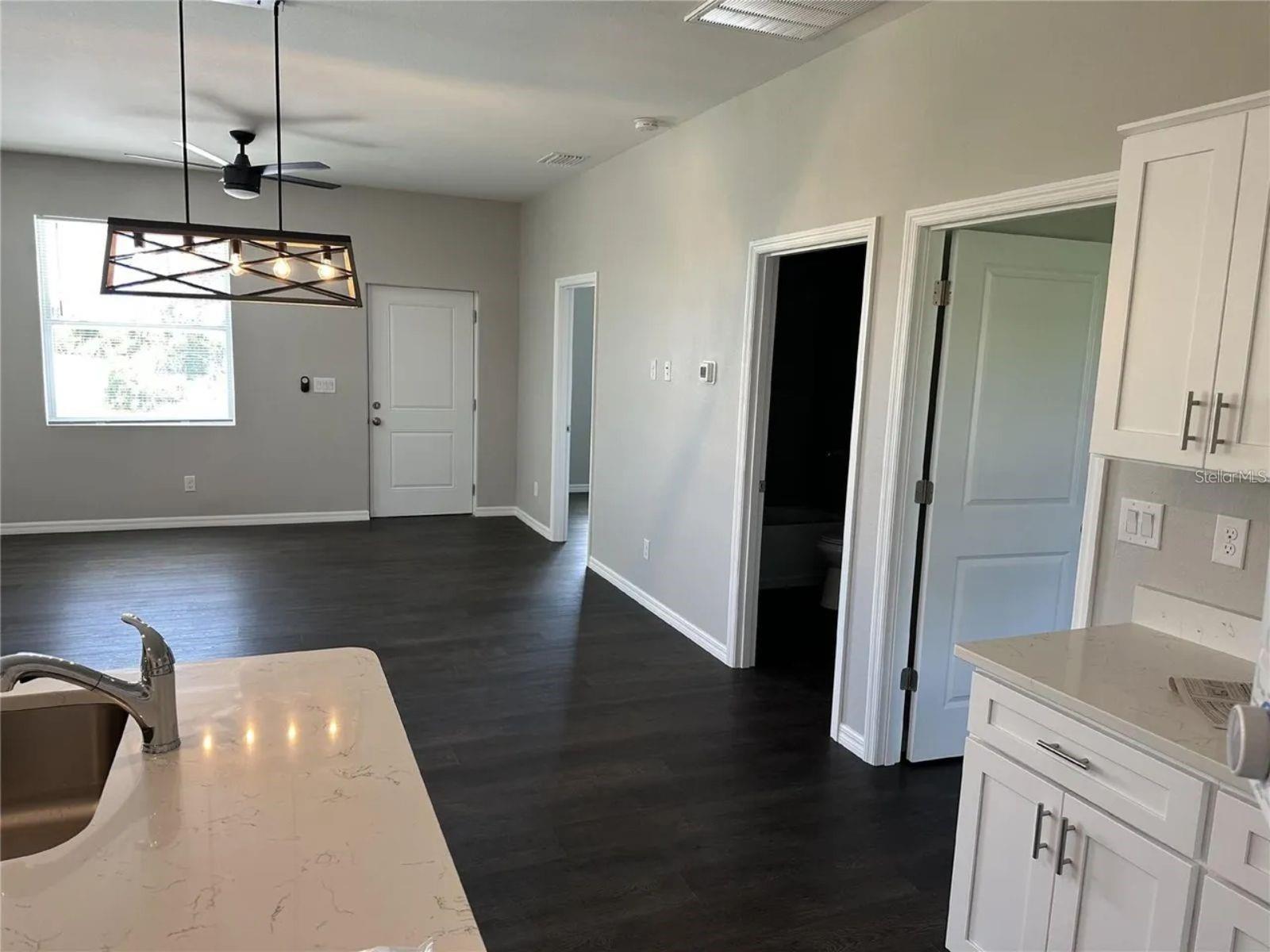 Image 7 of 11 For 10364 Kidron Avenue