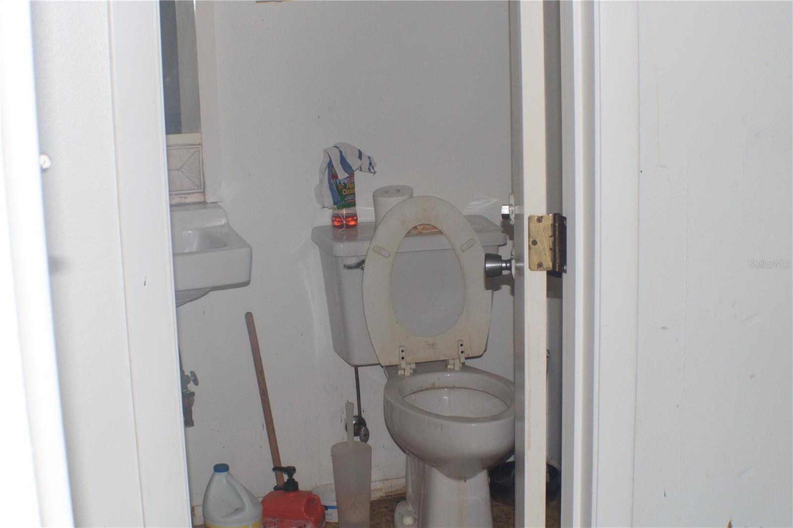 Image 6 of 19 For 517 Paul Morris Drive B4