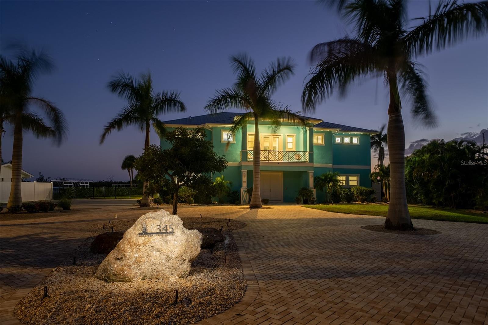 Image 10 of 100 For 345 Green Dolphin Drive