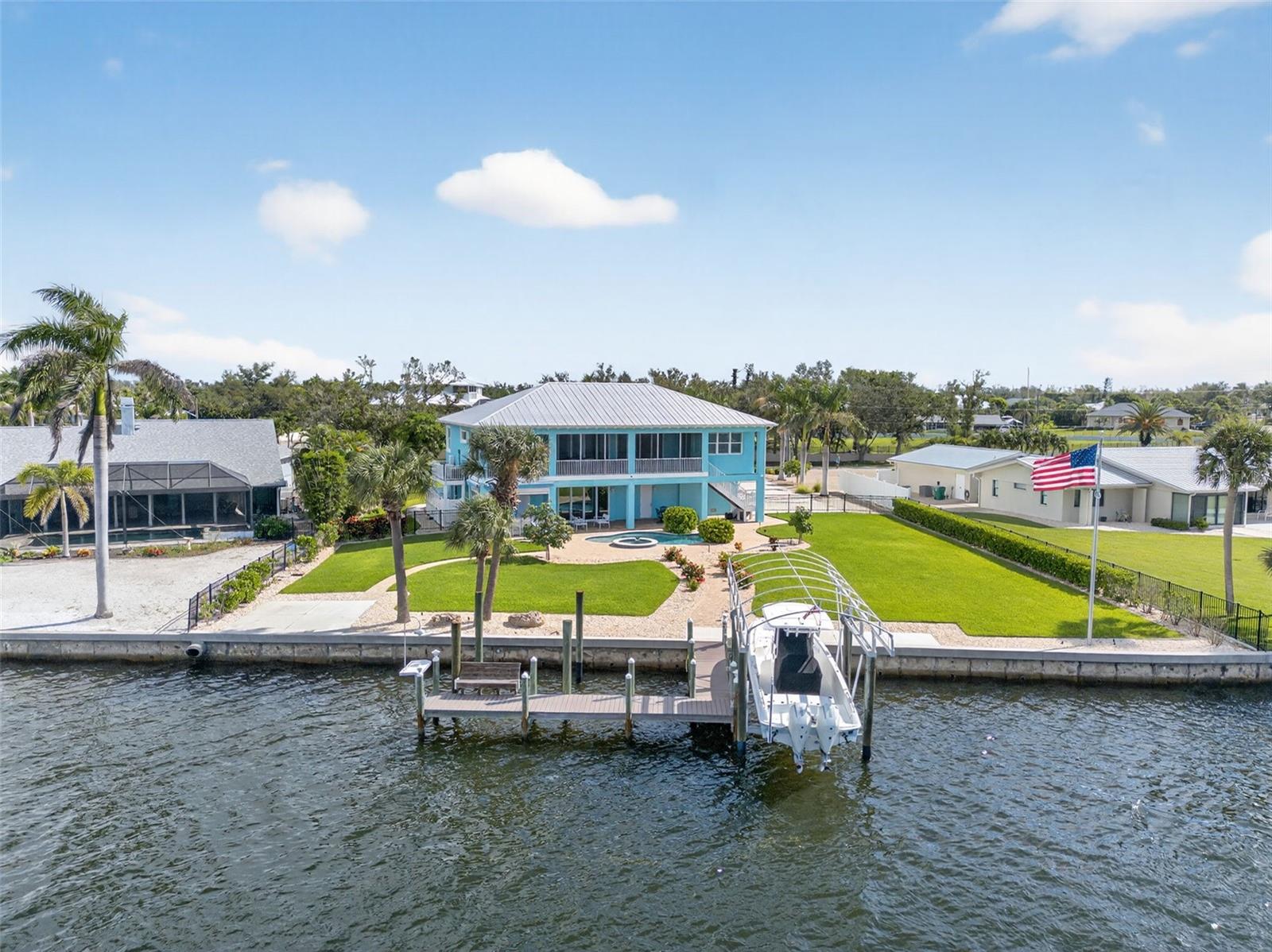 Image 6 of 100 For 345 Green Dolphin Drive