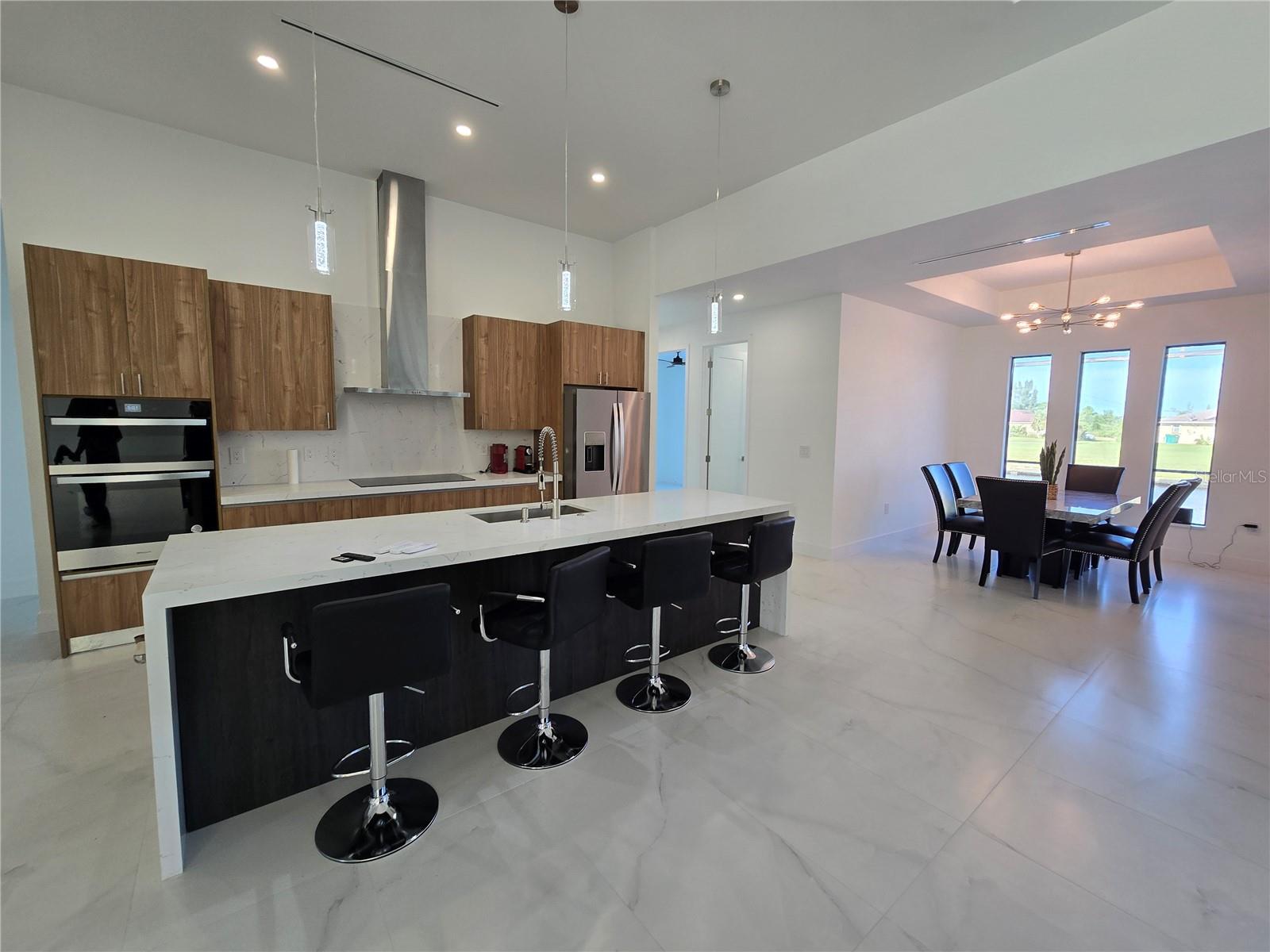 Image 3 of 18 For 16692 Liggett Circle