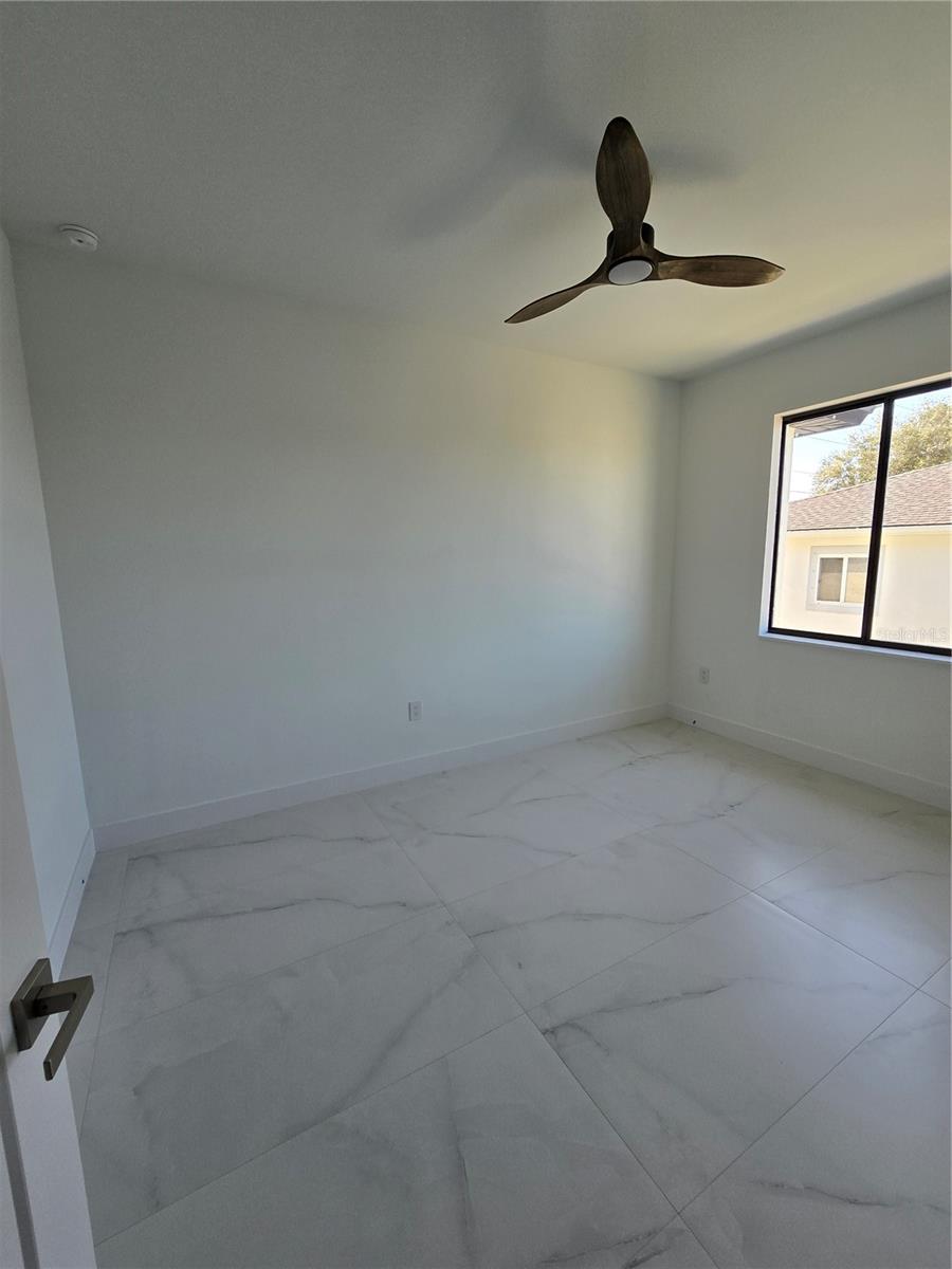 Image 6 of 18 For 16692 Liggett Circle