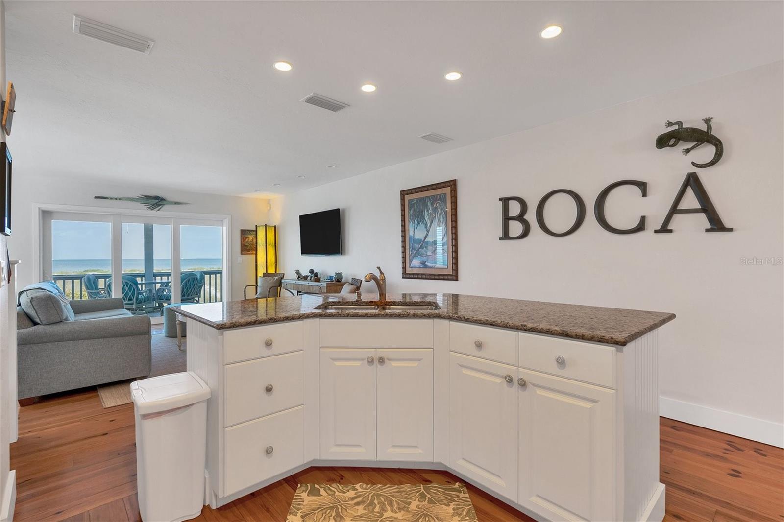 Image 17 of 49 For 480 Gulf Boulevard 6