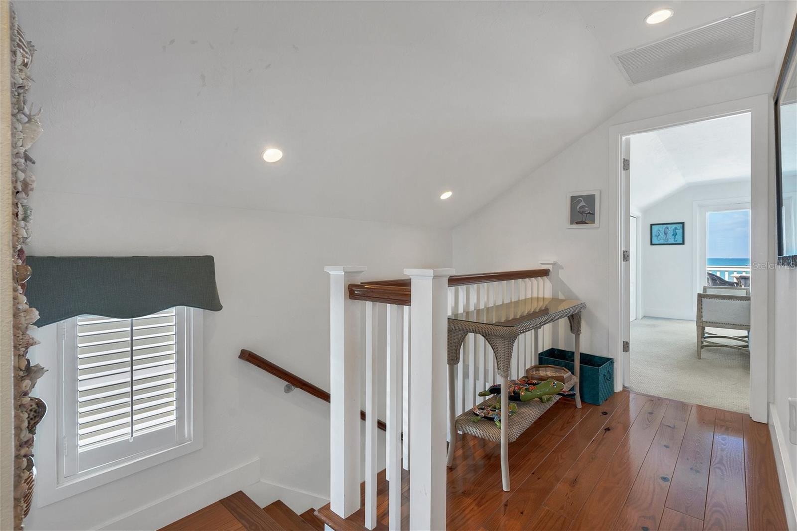 Image 24 of 49 For 480 Gulf Boulevard 6