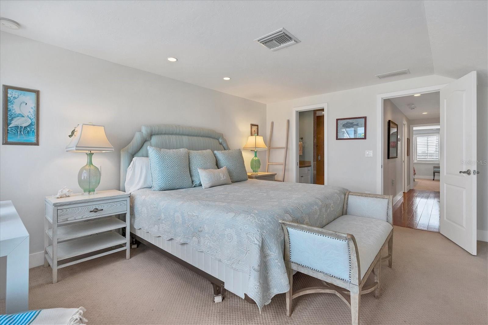 Image 31 of 49 For 480 Gulf Boulevard 6