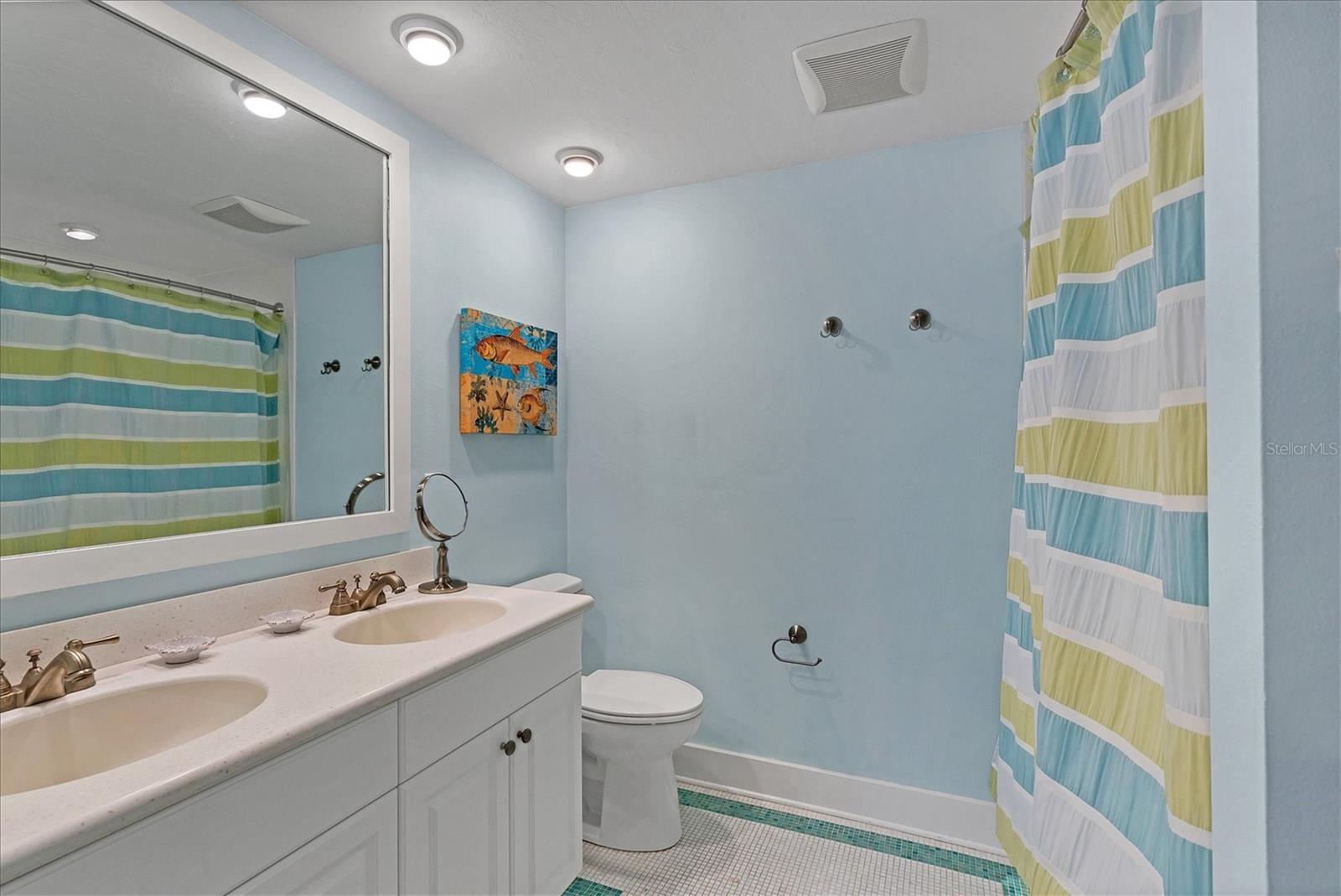 Image 33 of 49 For 480 Gulf Boulevard 6