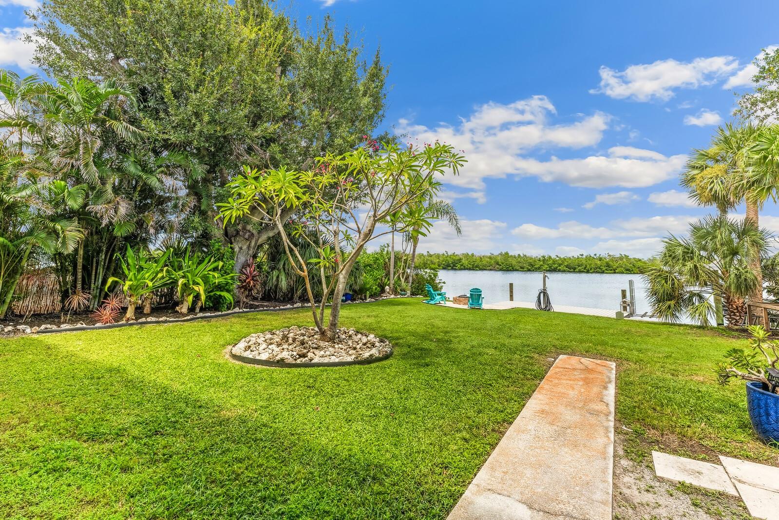 Image 26 of 41 For 13110 Placida Point Court