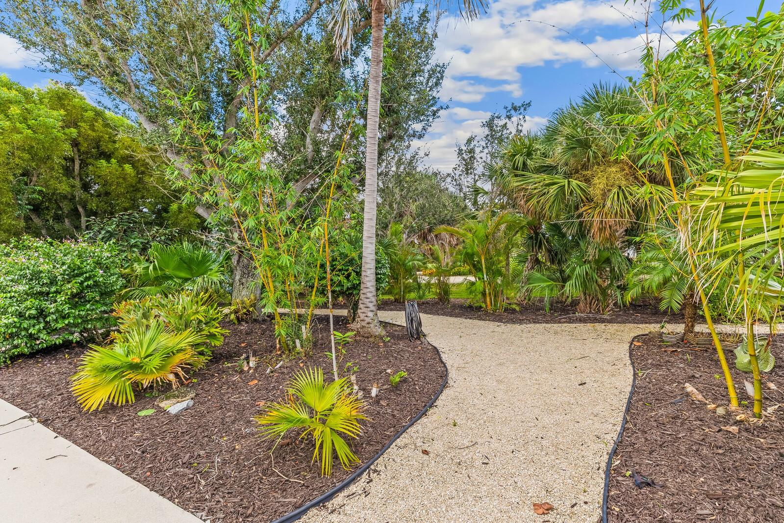 Image 29 of 41 For 13110 Placida Point Court