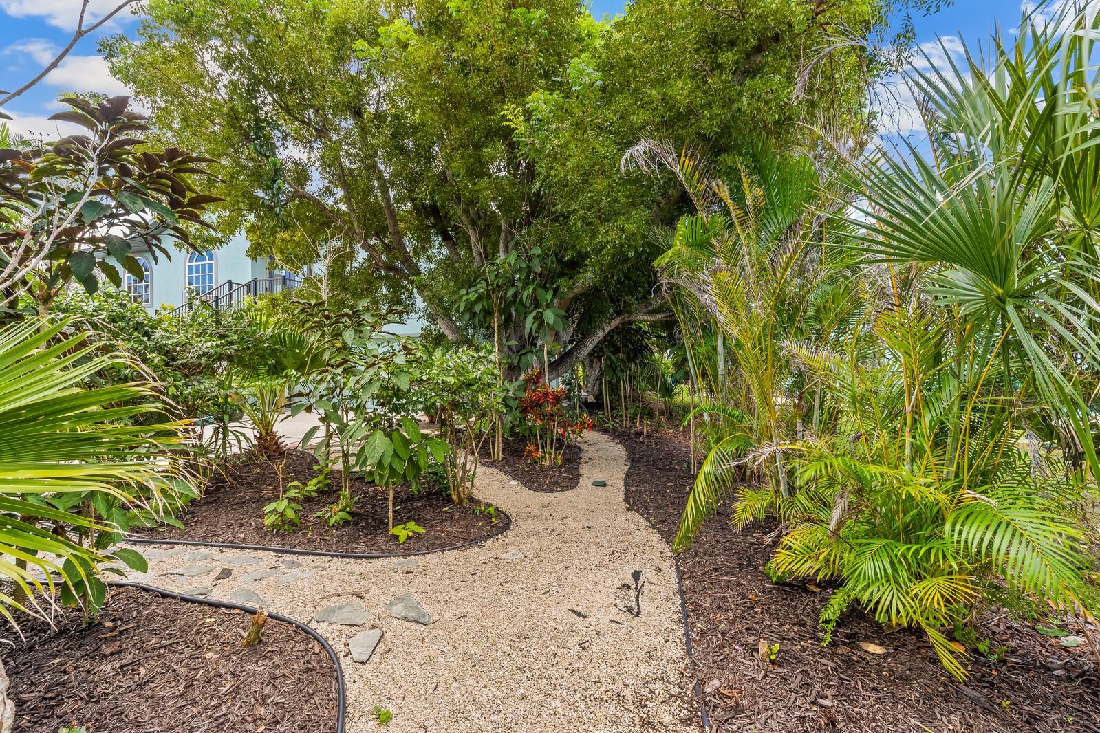 Image 30 of 41 For 13110 Placida Point Court