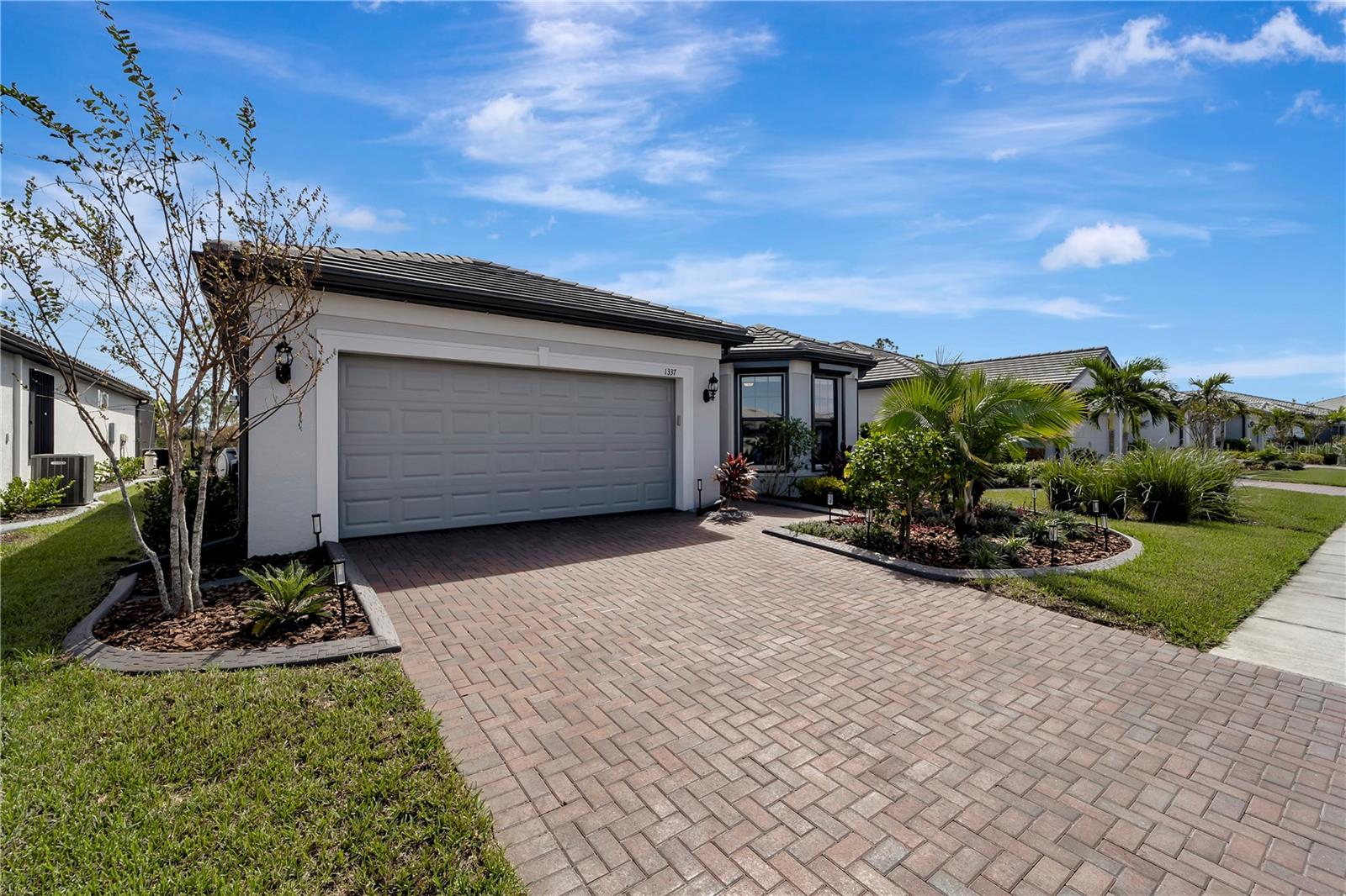Image 2 of 71 For 1337 Sorrell Way
