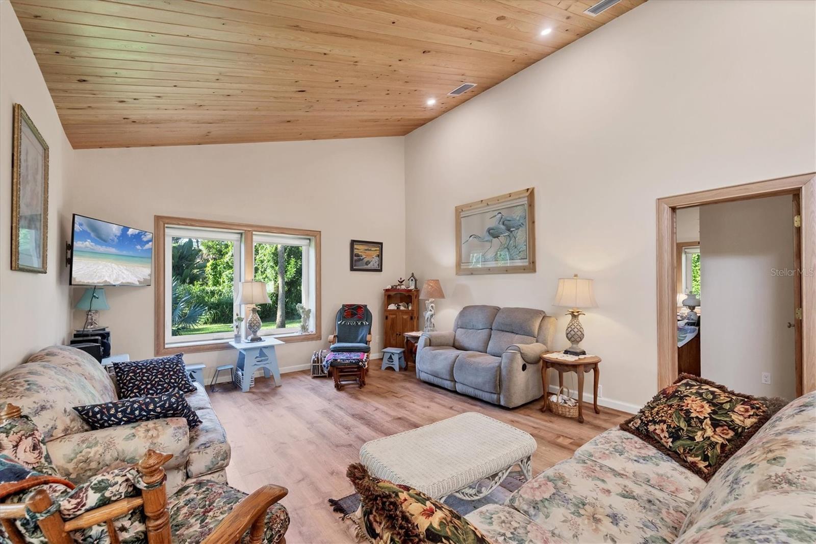 Image 11 of 42 For 440 Ochre Lane