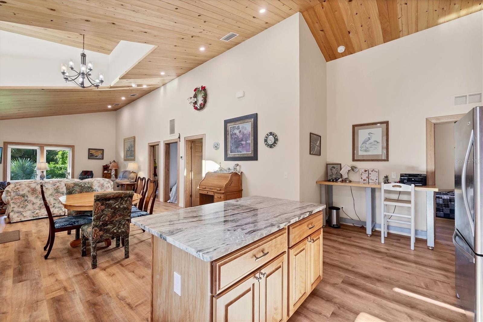 Image 18 of 42 For 440 Ochre Lane