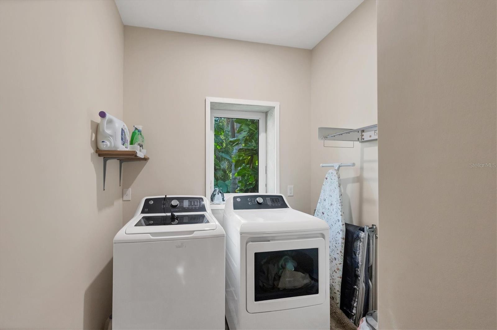 Image 32 of 42 For 440 Ochre Lane