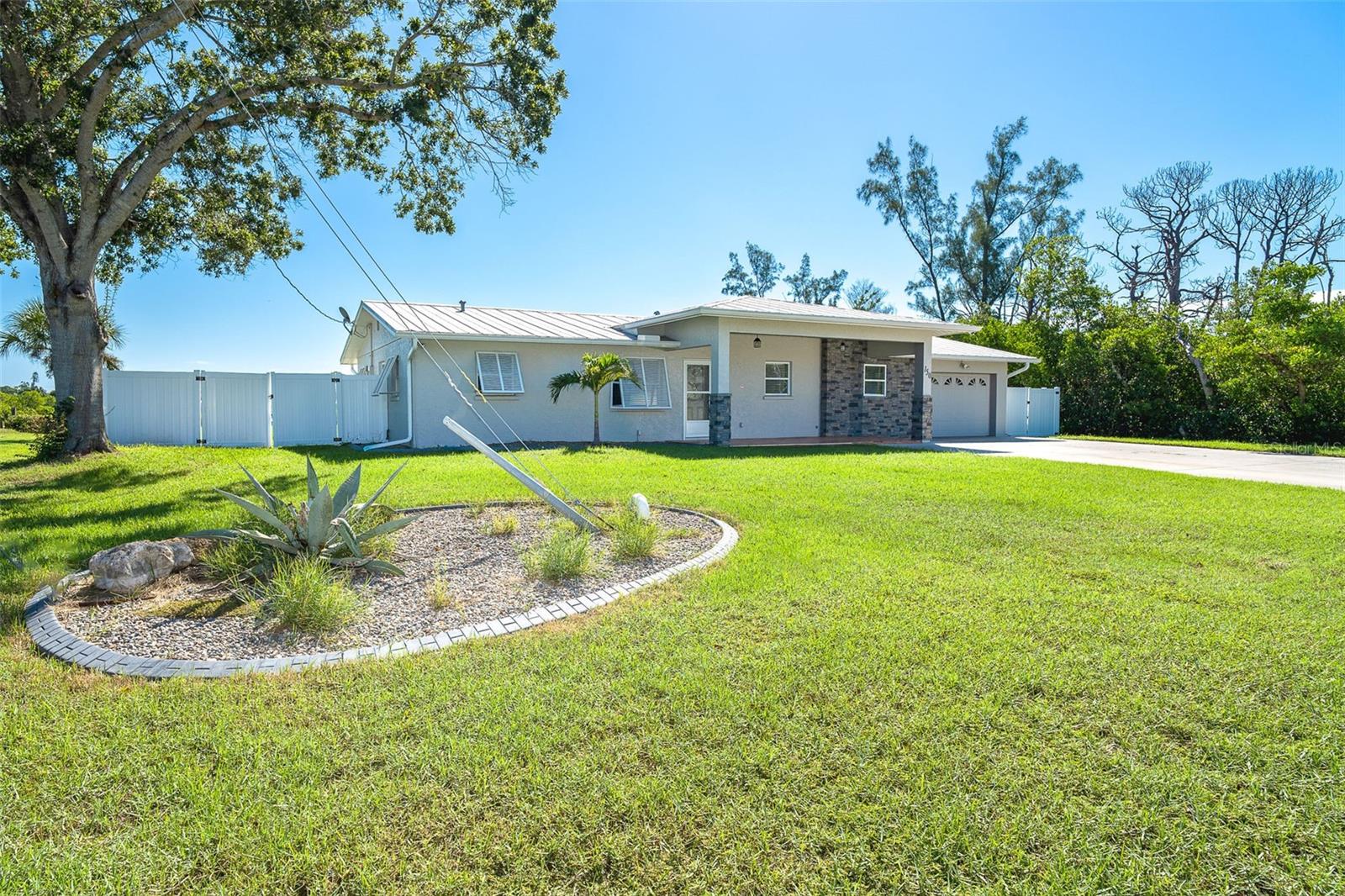 Image 2 of 58 For 150 Crestview Drive