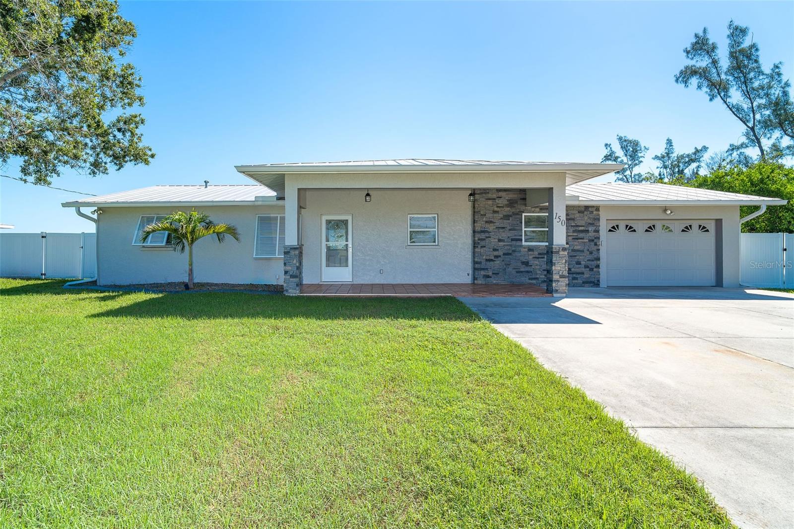 Image 5 of 58 For 150 Crestview Drive