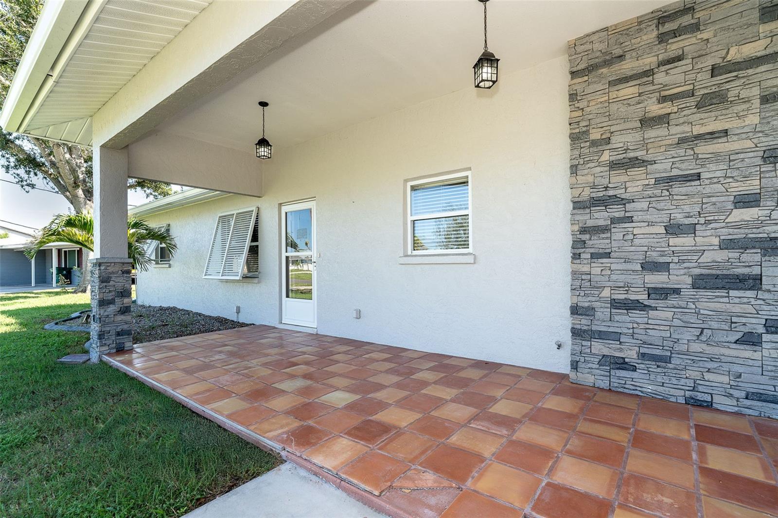 Image 7 of 58 For 150 Crestview Drive