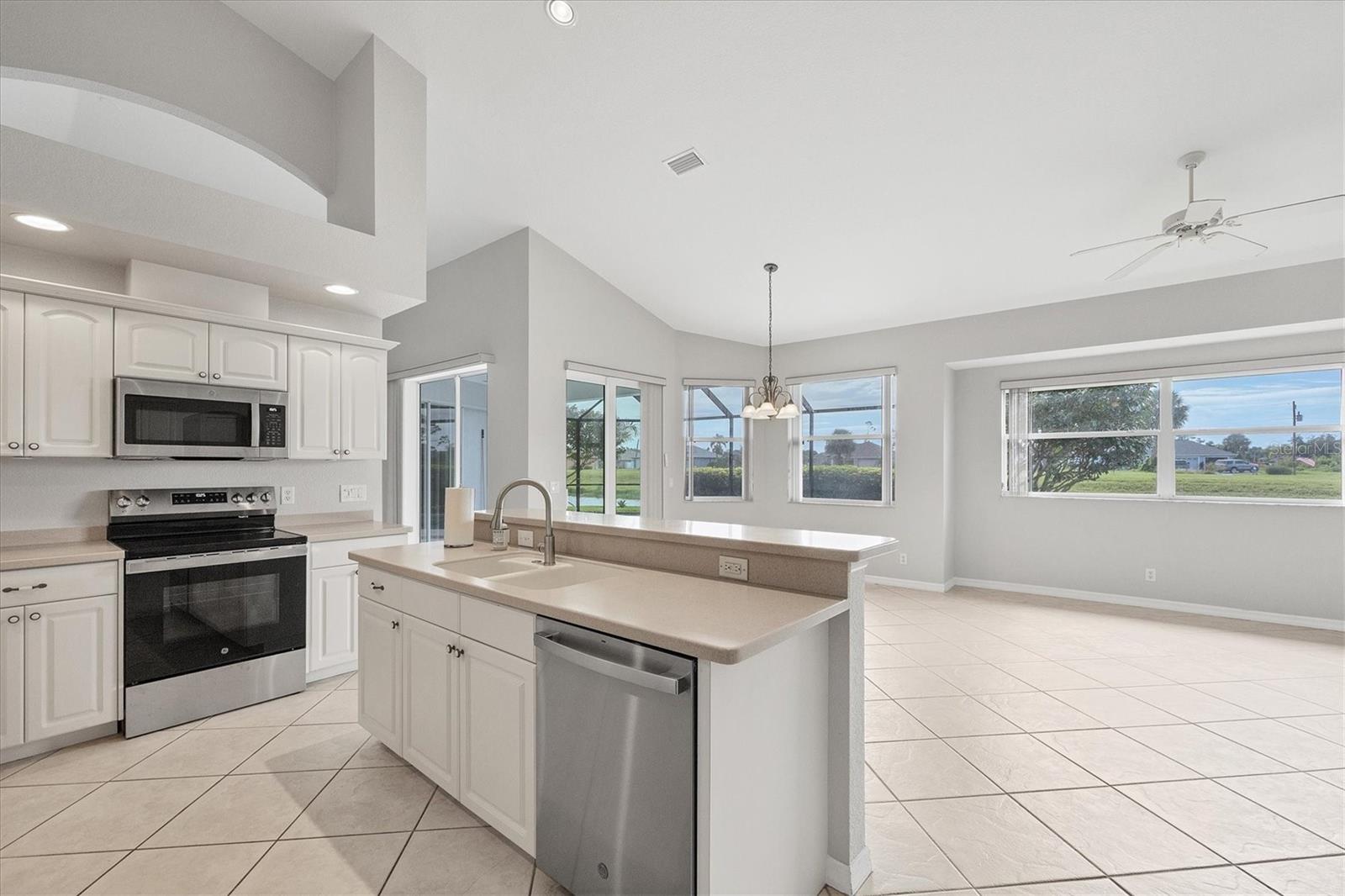 Image 19 of 63 For 39 Medalist Circle