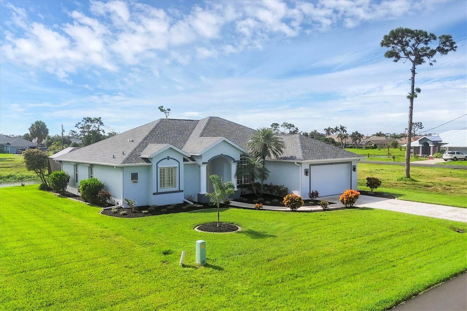 Image 2 of 63 For 39 Medalist Circle