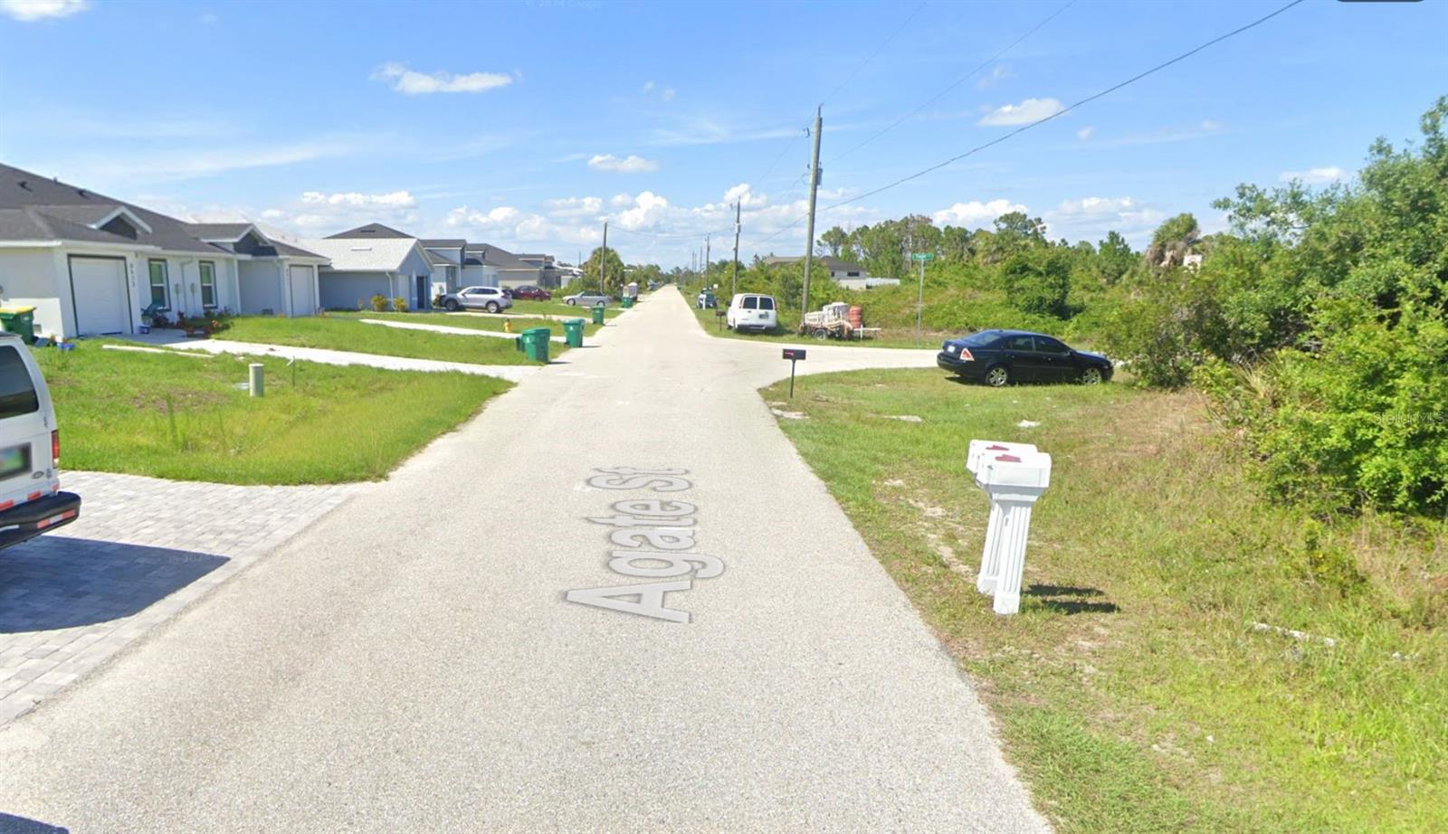 Image 4 of 14 For 8518 Agate Street