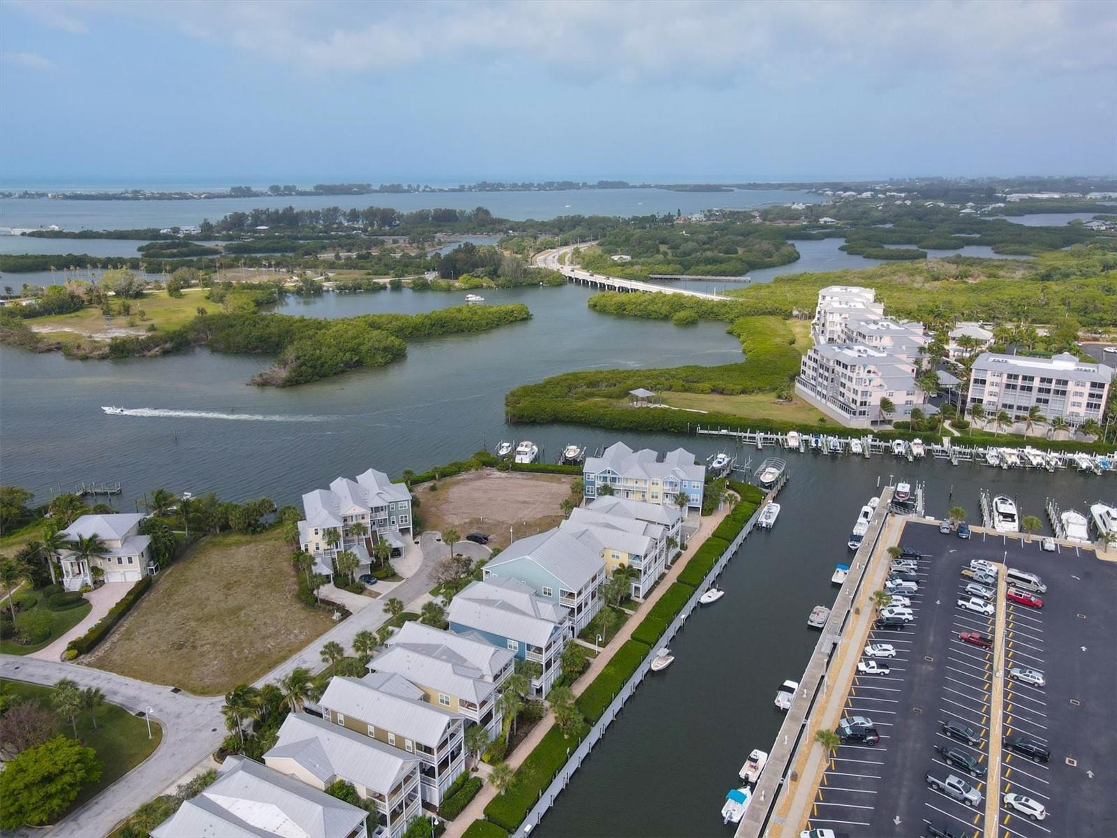 Image 4 of 47 For 11724 Anglers Club Drive 121