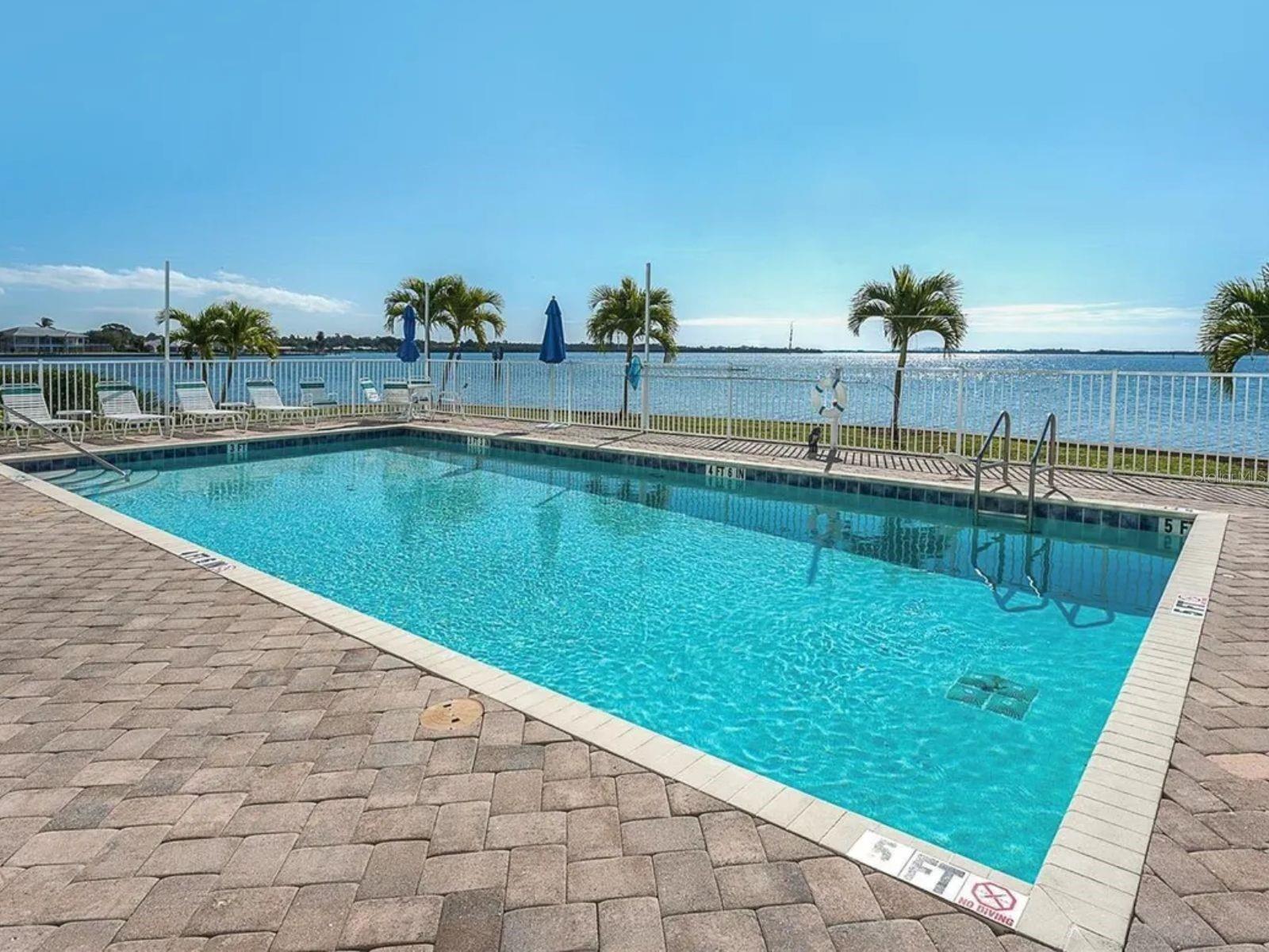 Image 2 of 20 For 1375 Beach Road 112
