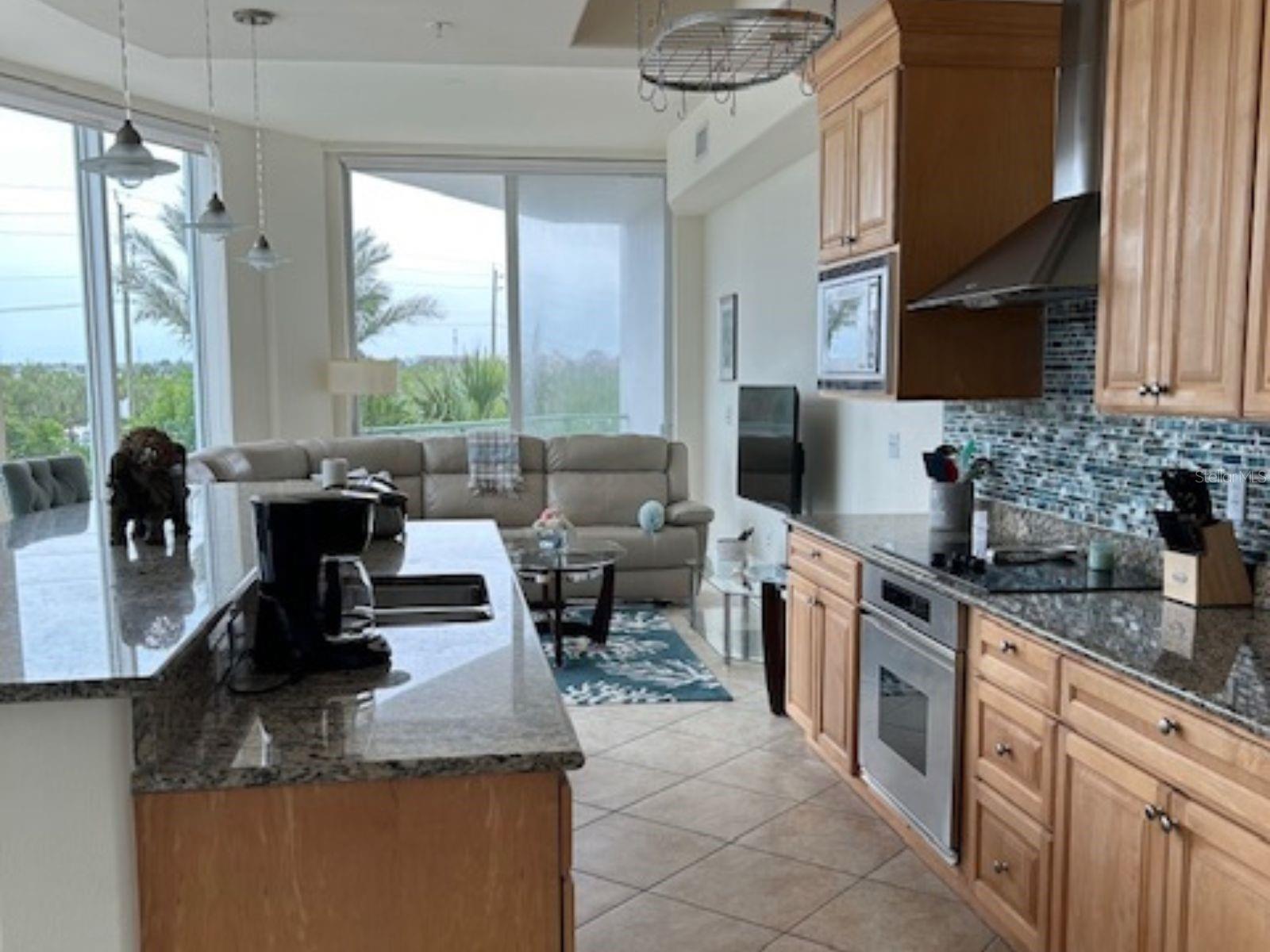 Image 4 of 20 For 1375 Beach Road 112