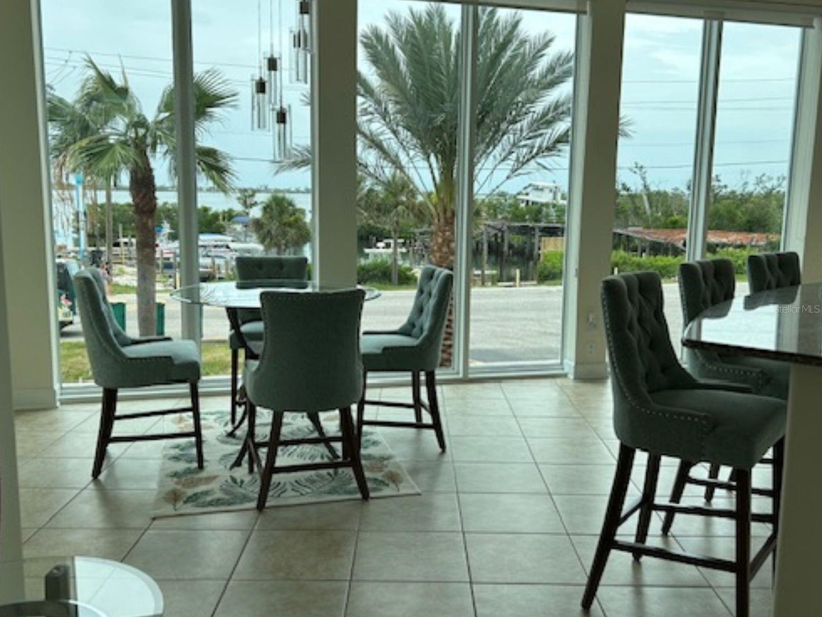 Image 6 of 20 For 1375 Beach Road 112