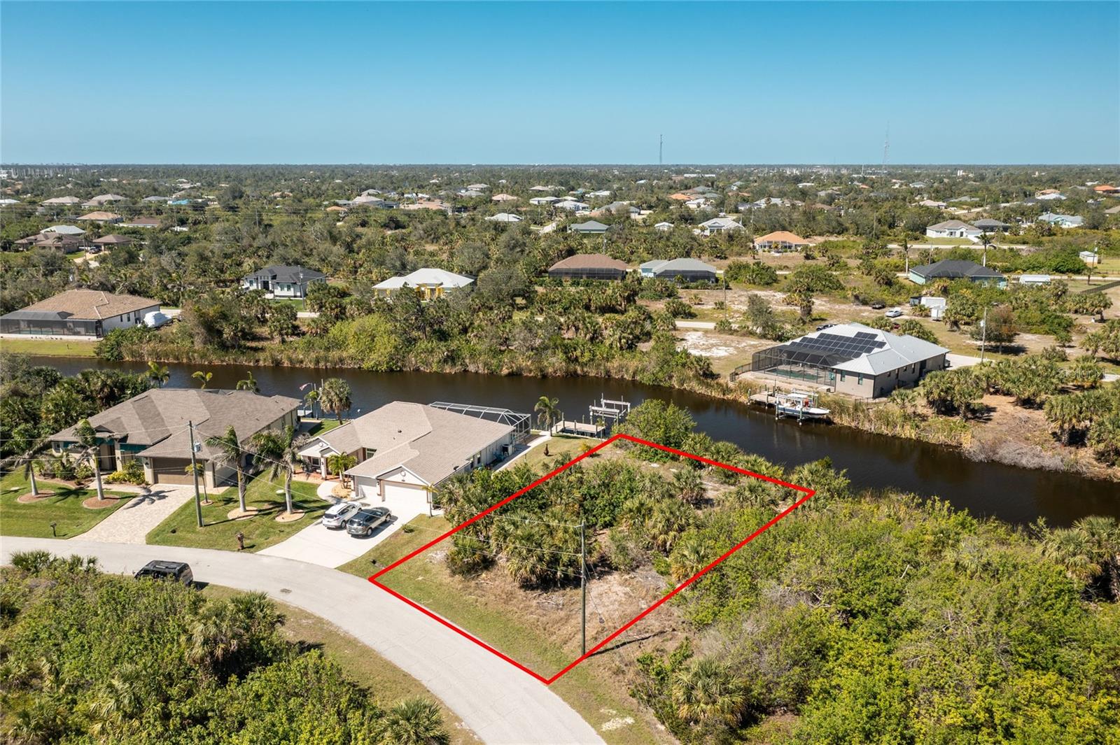 Image 5 of 11 For 14219 Fruitport Circle