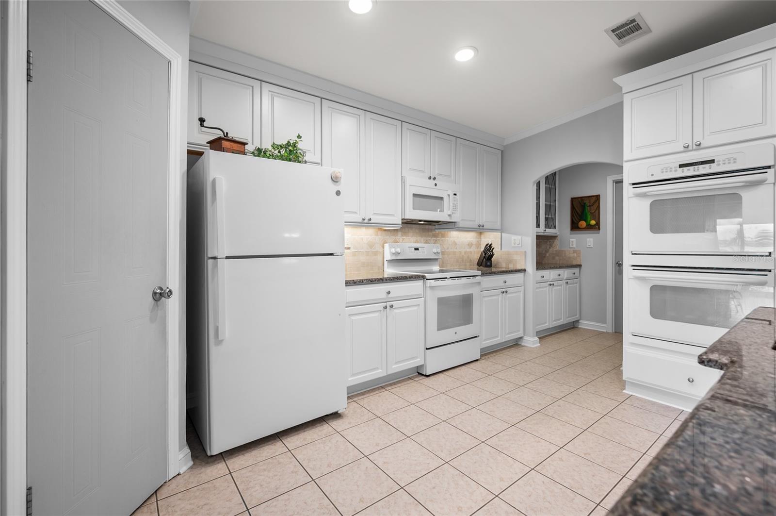 Image 11 of 47 For 6097 Shearwater Drive