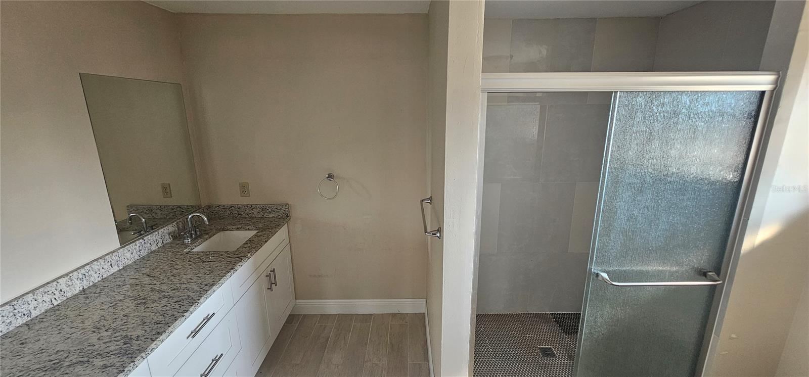 Image 8 of 19 For 383 Kenova Street