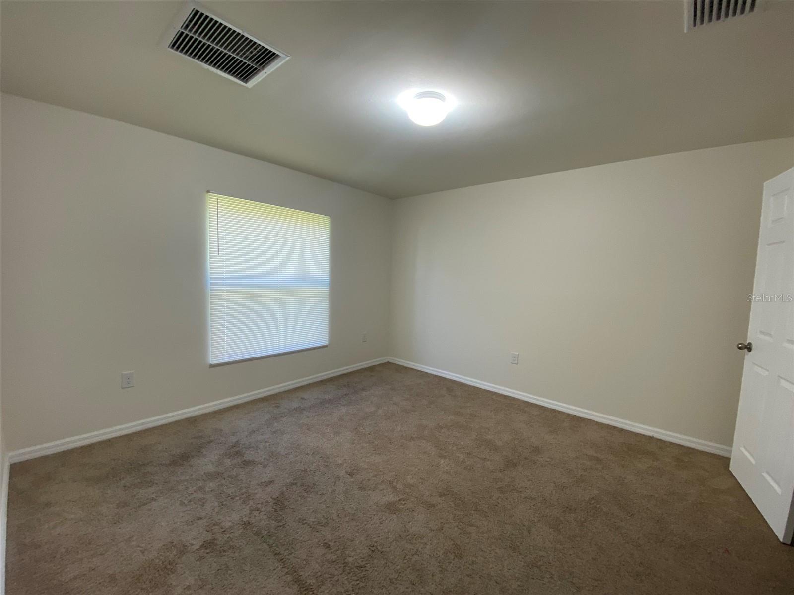 Image 5 of 19 For 5521 Gillot Boulevard