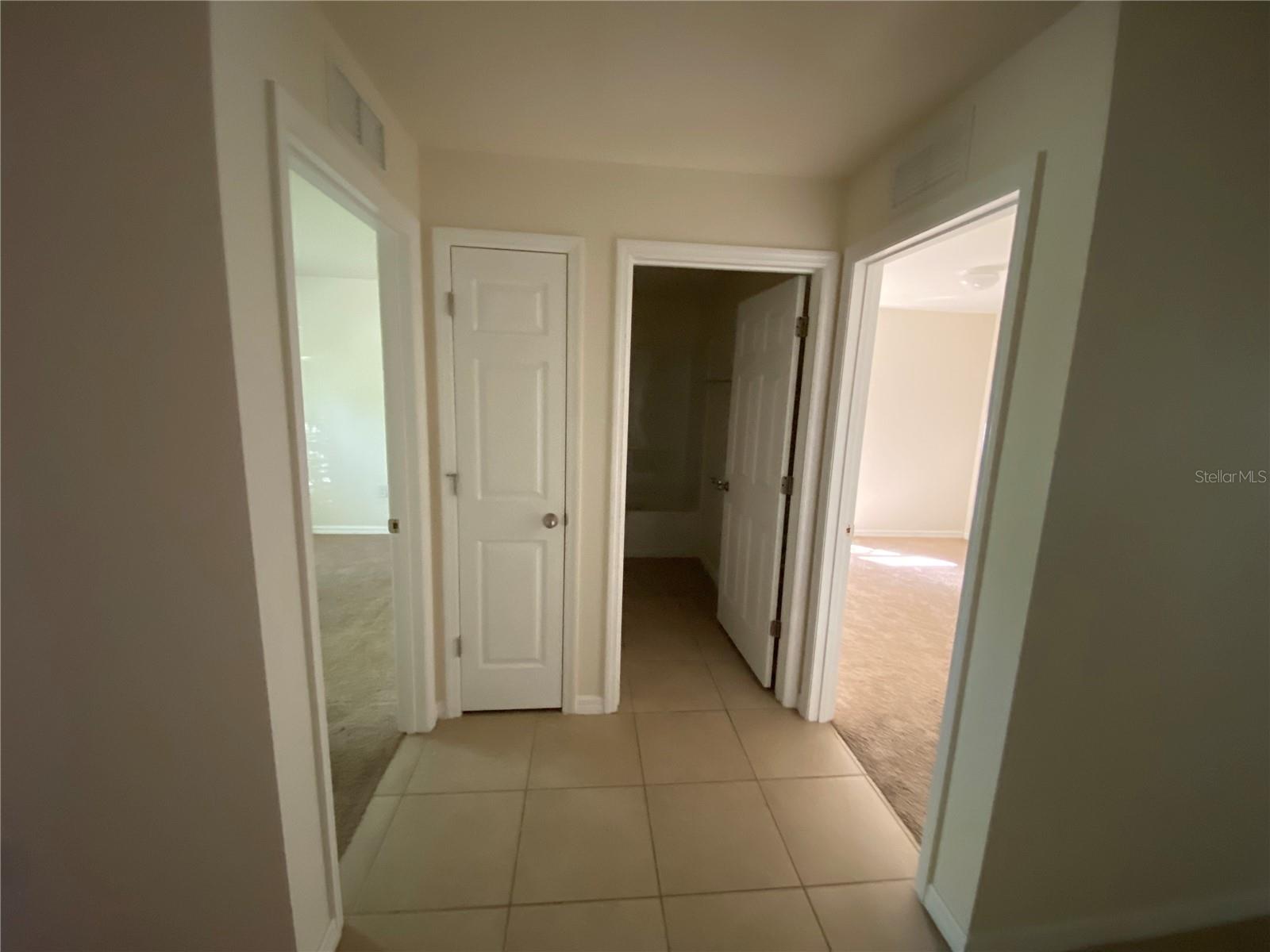 Image 7 of 19 For 5521 Gillot Boulevard