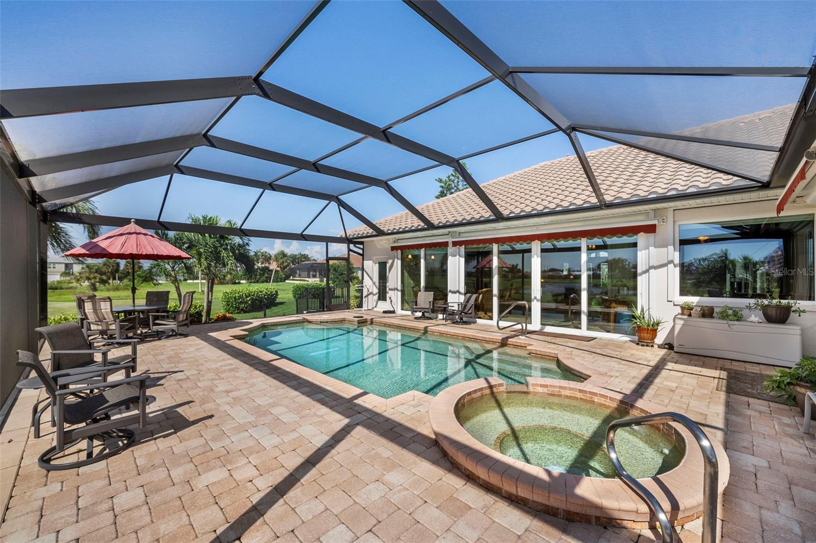 Image 37 of 94 For 10 Coral Creek Place