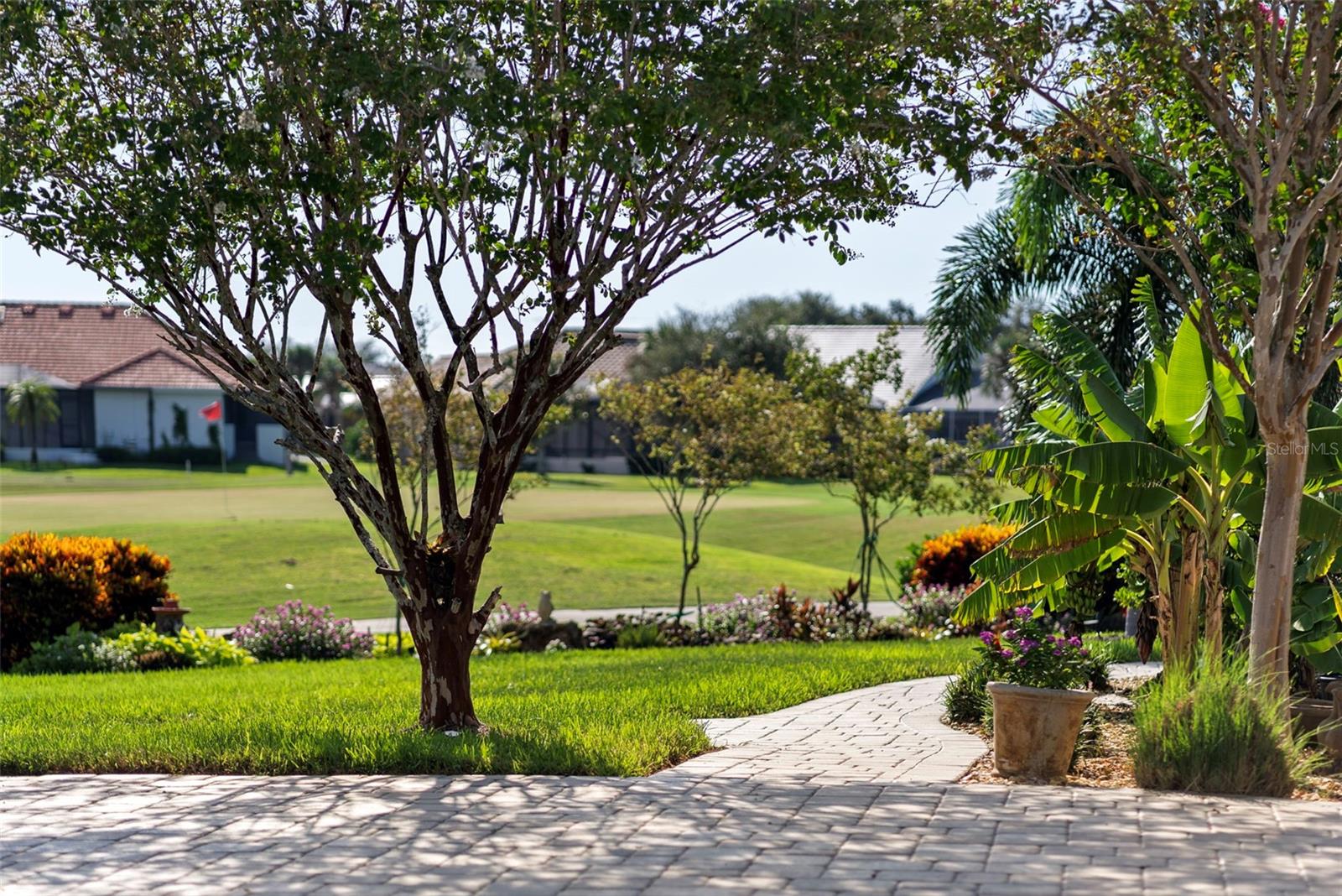 Image 65 of 94 For 10 Coral Creek Place