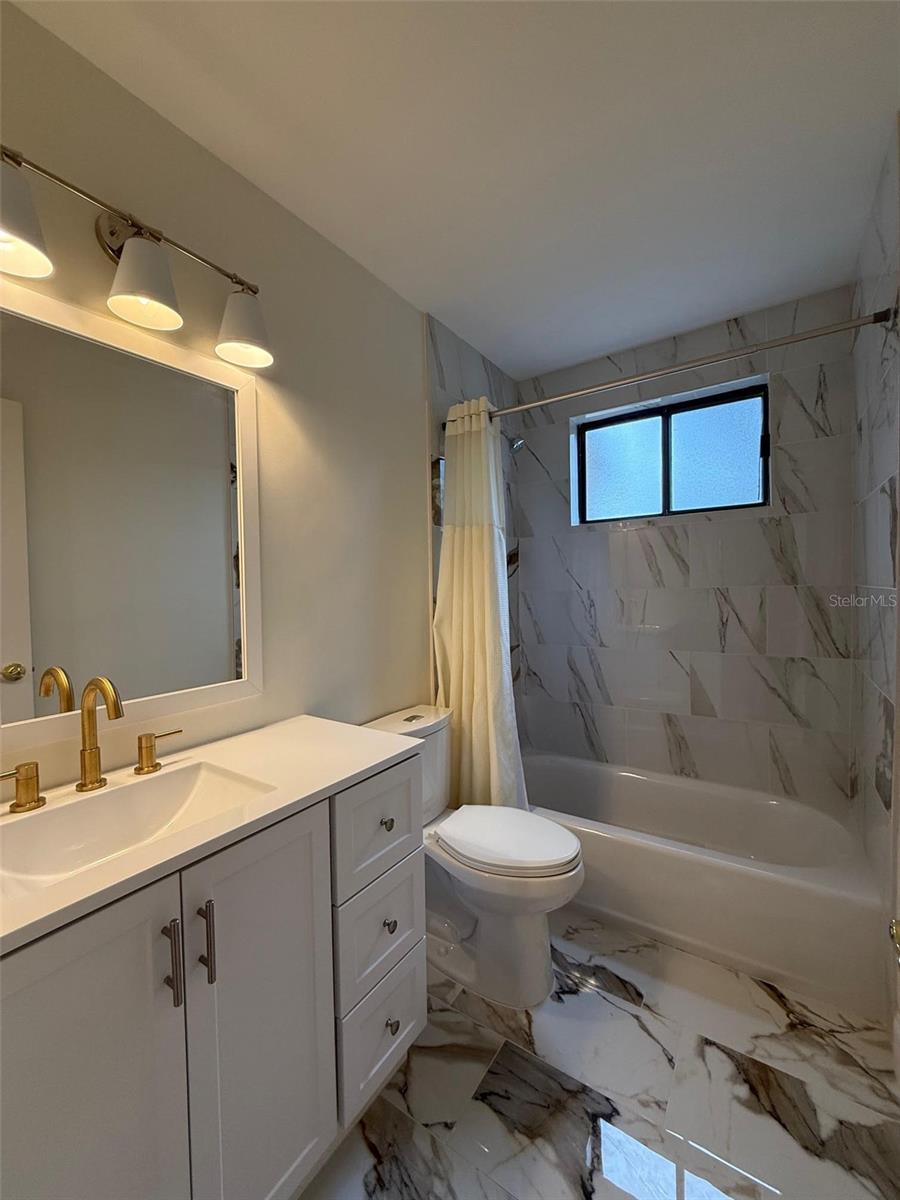 Image 13 of 18 For 5912 Beaumont Loop