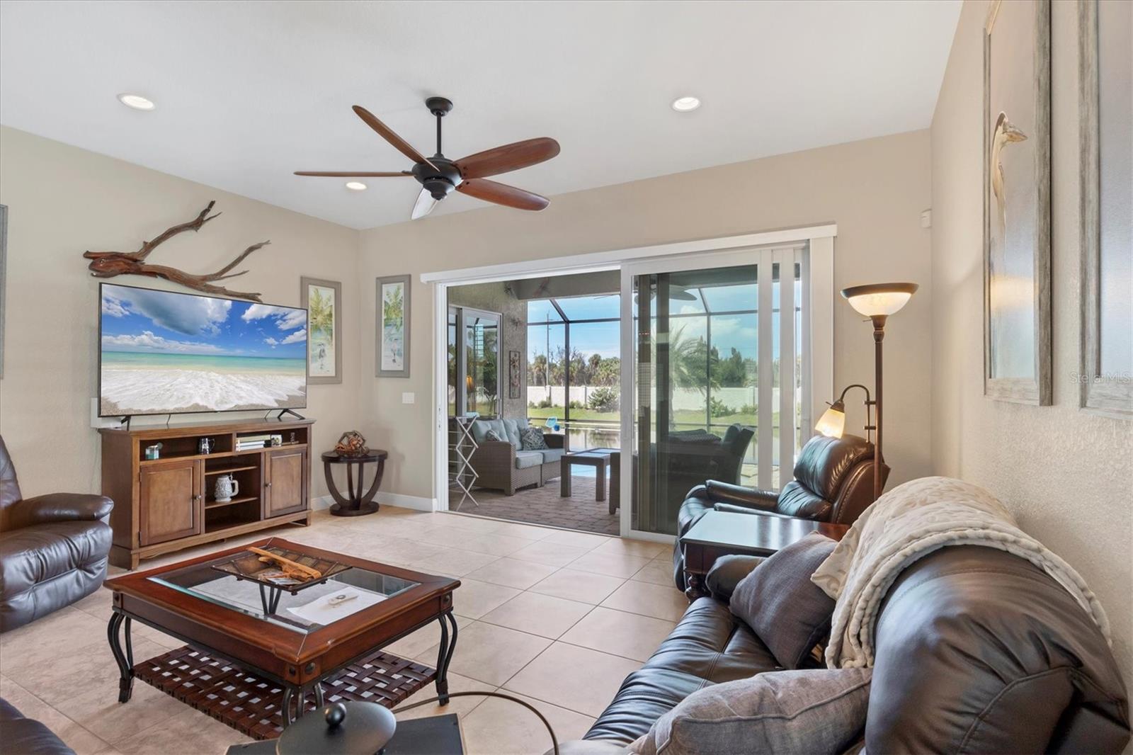 Image 12 of 51 For 10446 Coquina Court