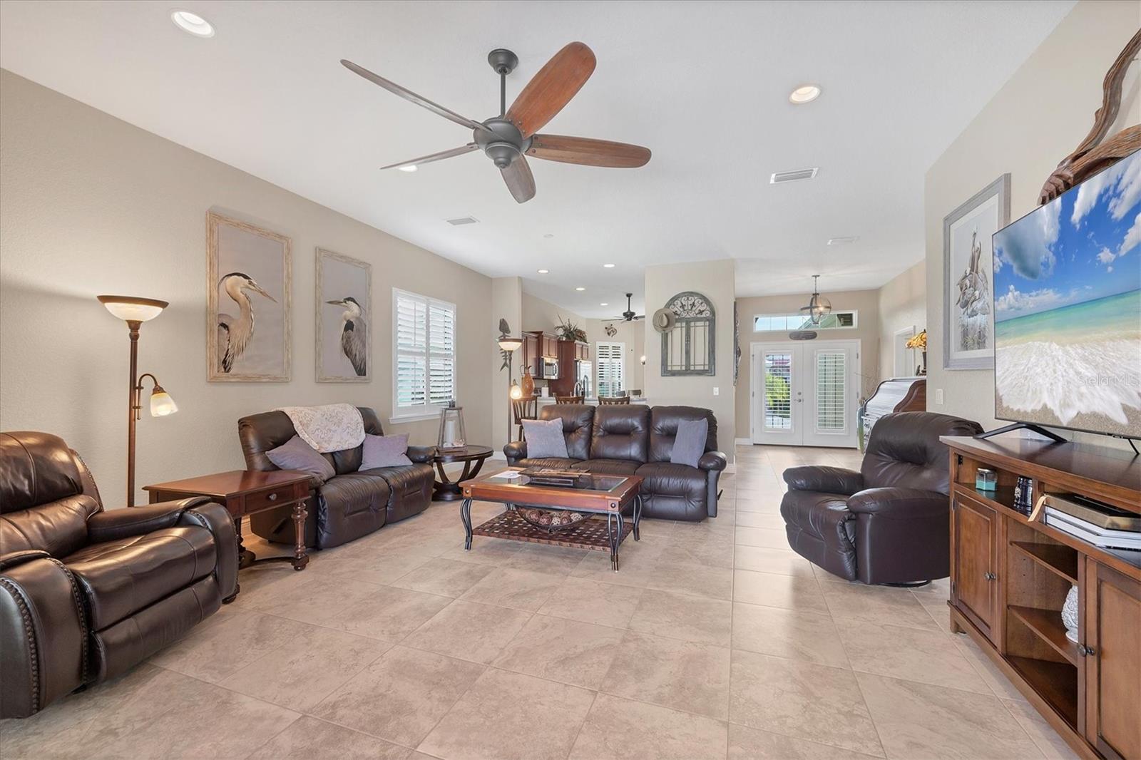 Image 15 of 51 For 10446 Coquina Court