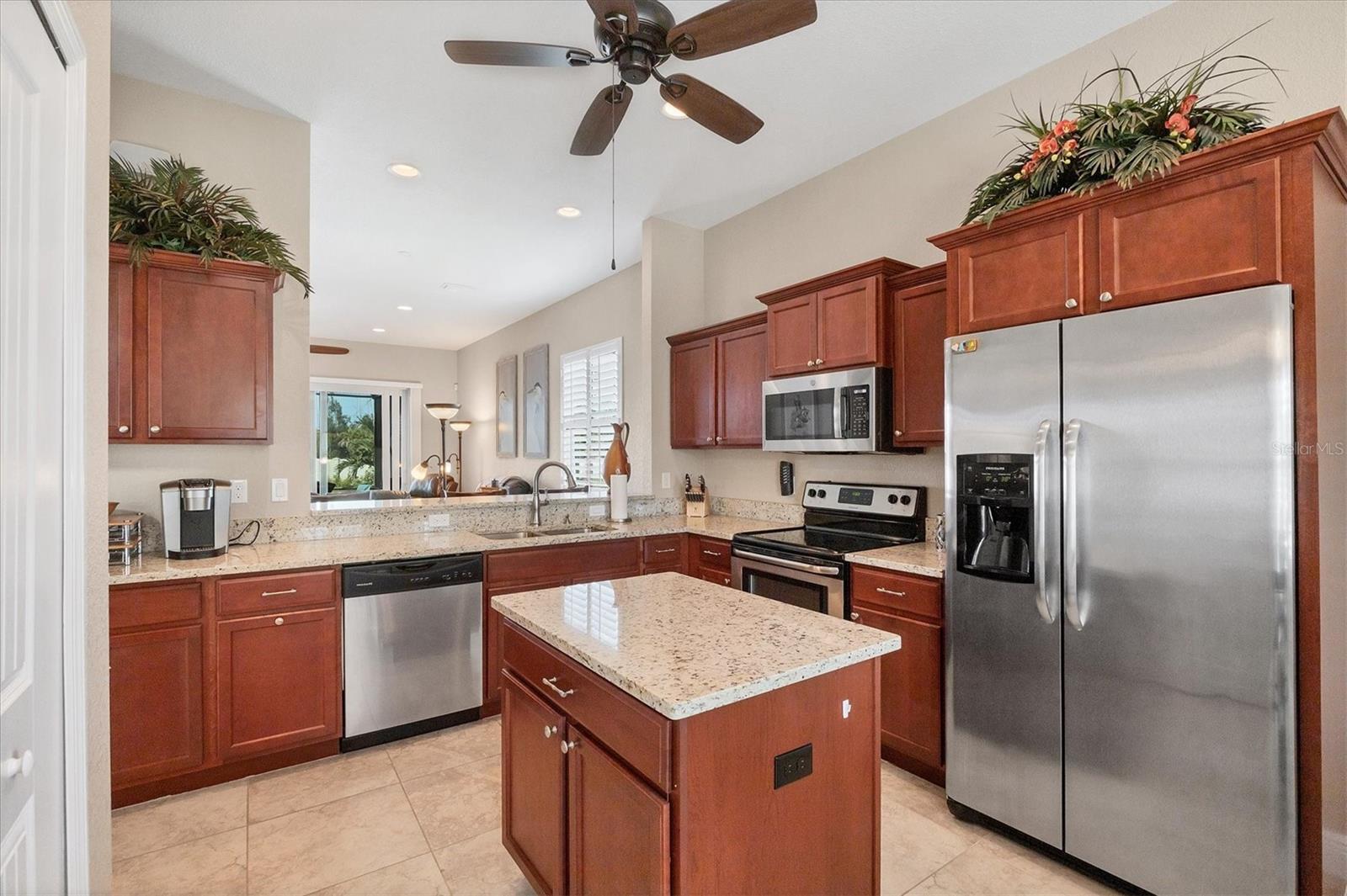 Image 18 of 51 For 10446 Coquina Court