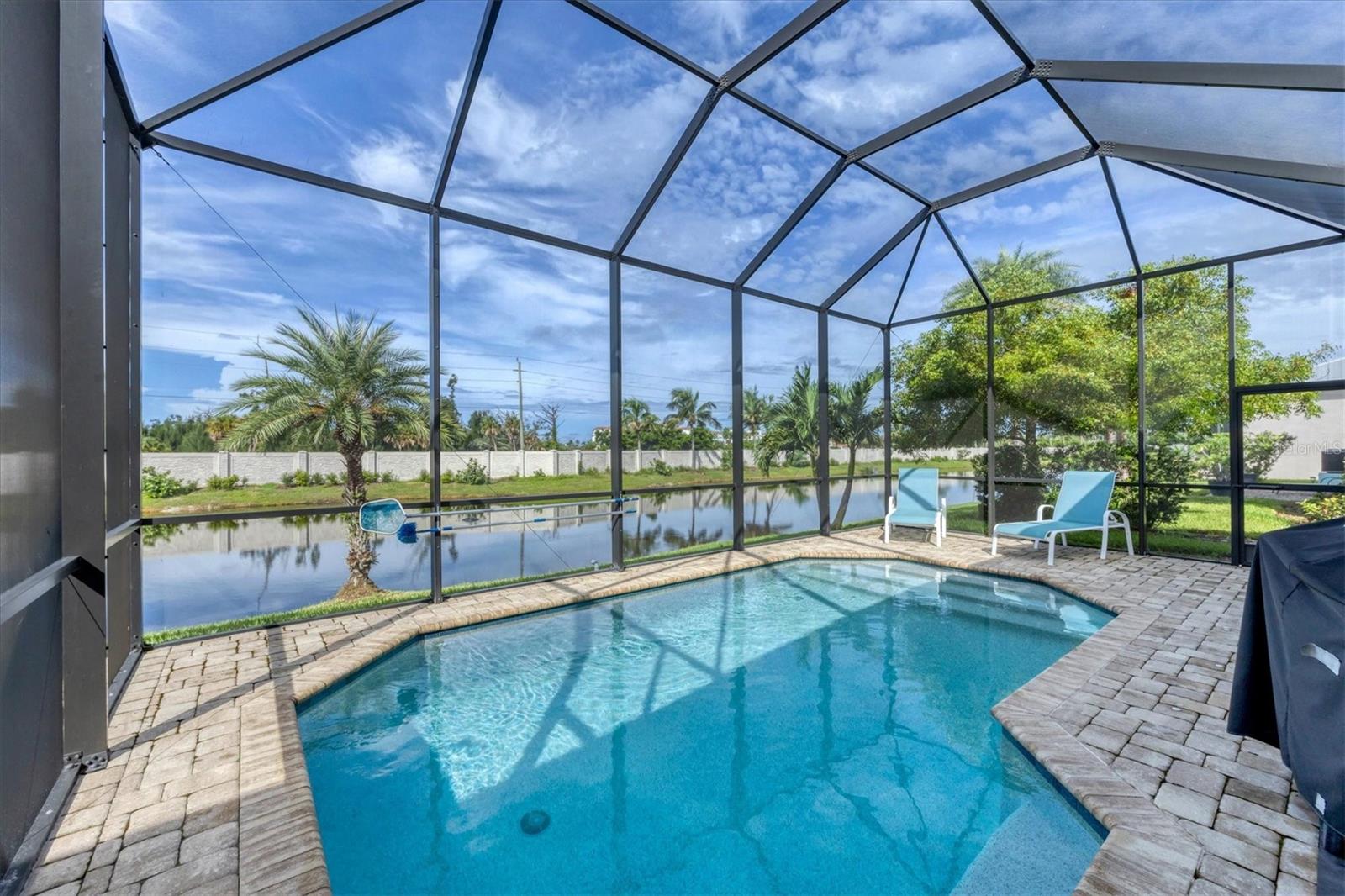 Image 37 of 51 For 10446 Coquina Court