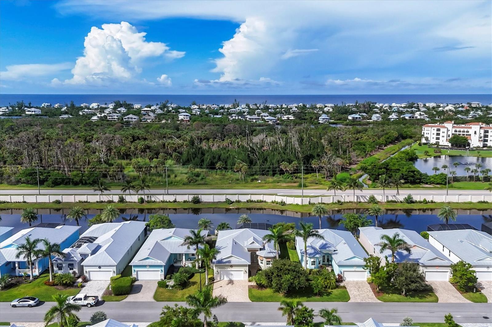 Image 4 of 51 For 10446 Coquina Court